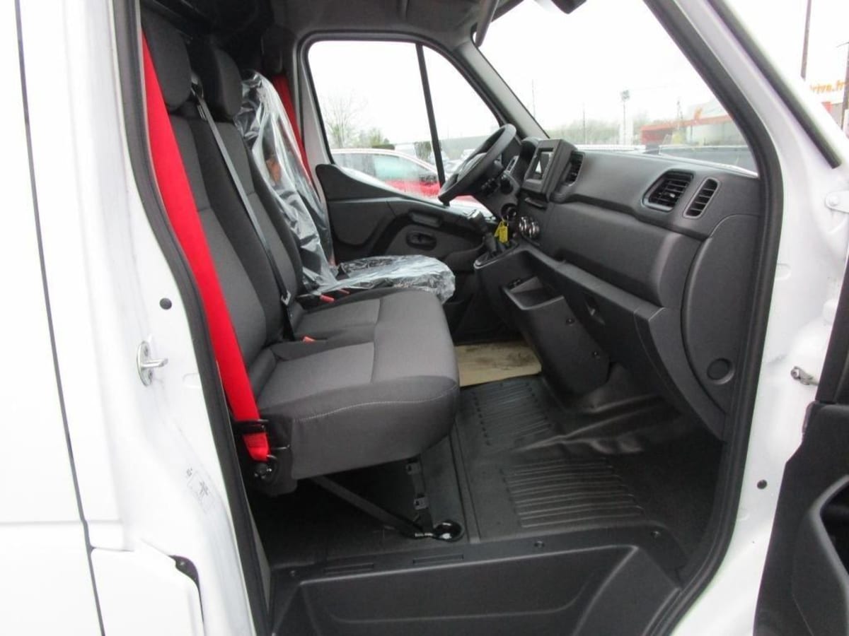 282538_p2 - RENAULT - MASTER - 2023 - photo 9