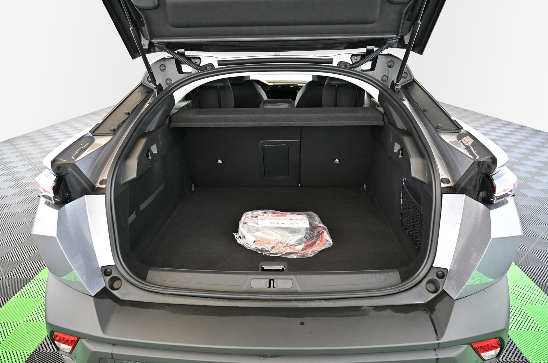 17830_p35 - PEUGEOT - 408 - 2023 - photo 38