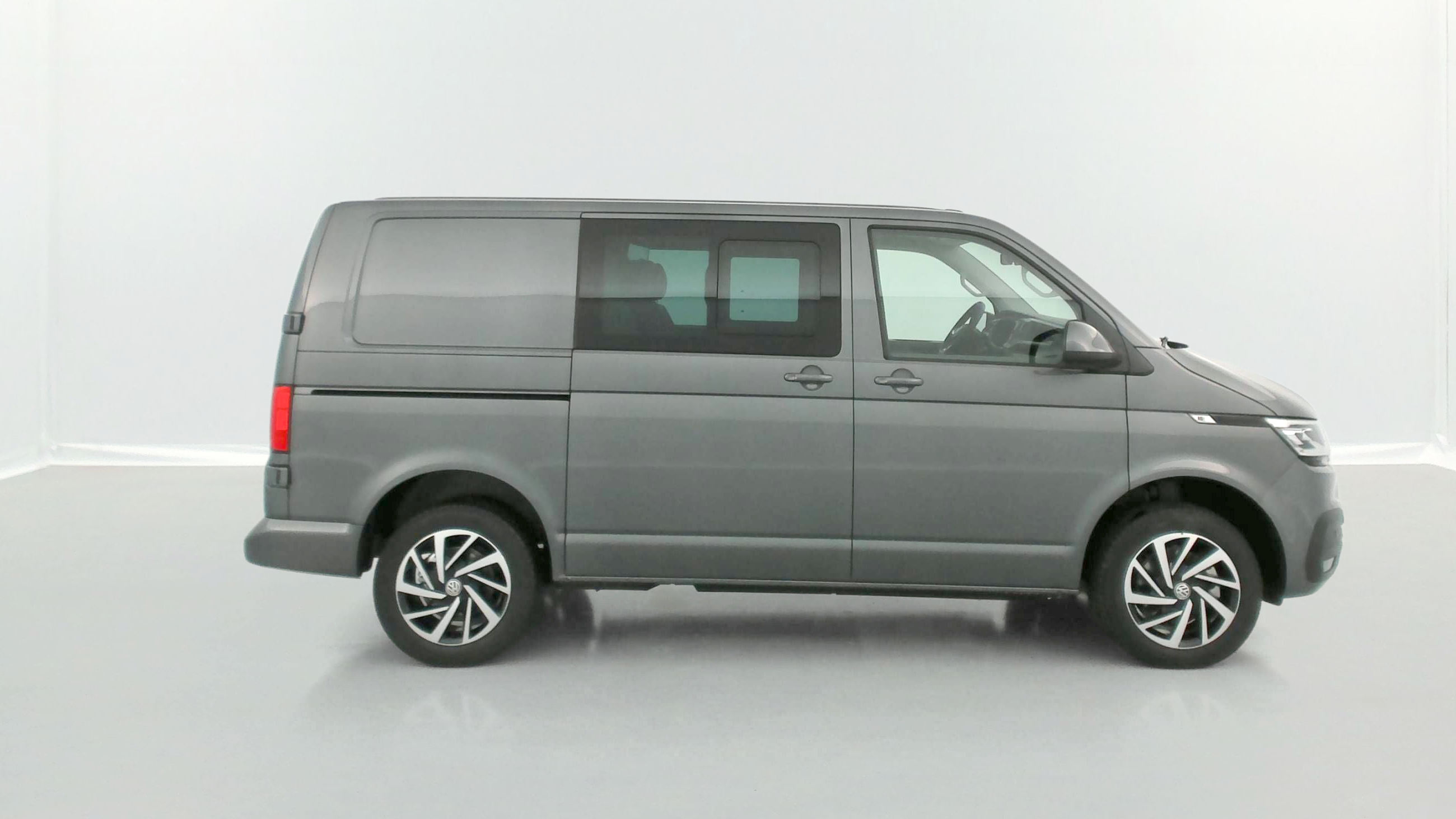 GLI00001202_p53 - VOLKSWAGEN - TRANSPORTER PROCAB - 2024 - photo 22