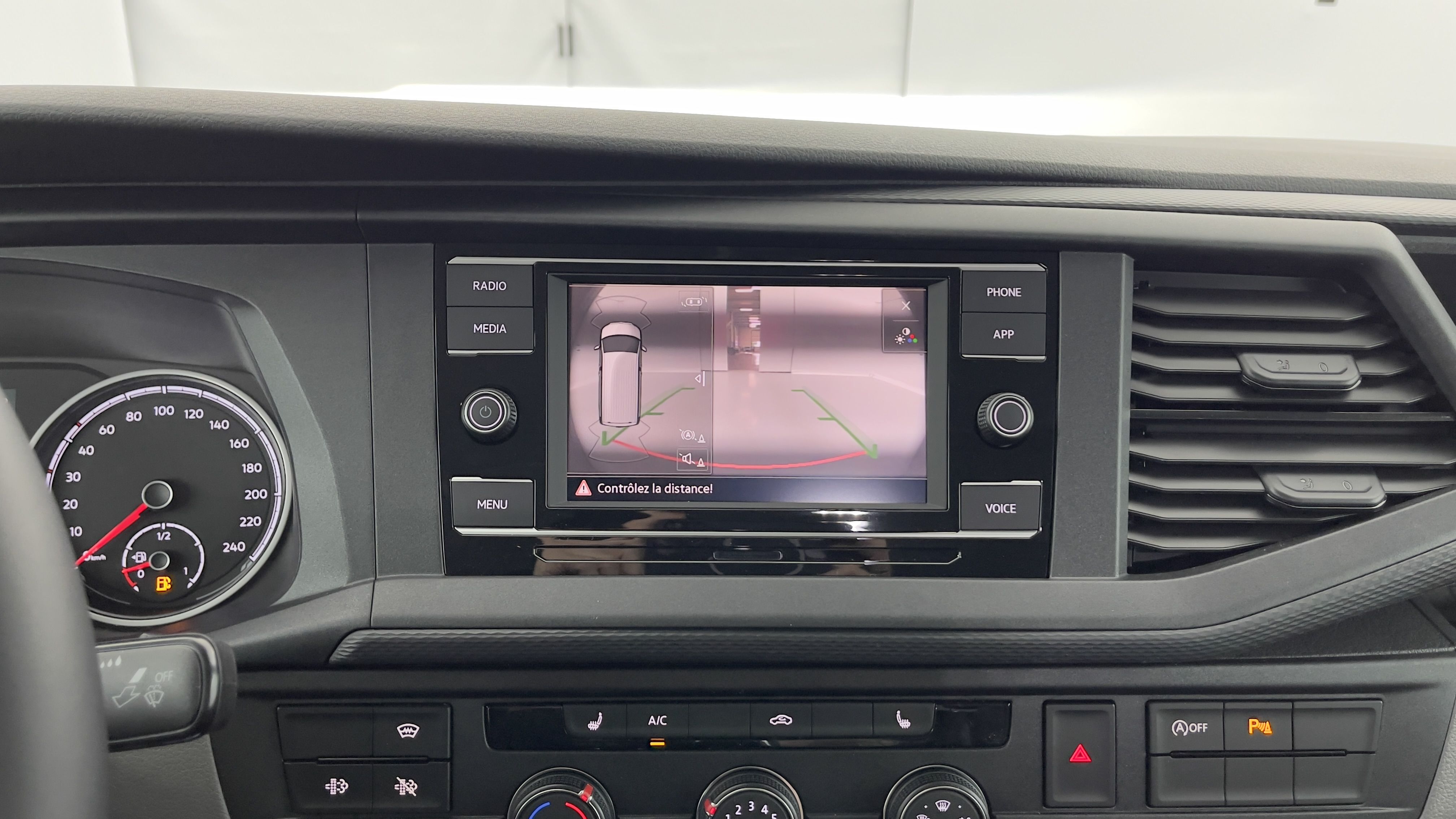 GLI00001085_p53 - VOLKSWAGEN - TRANSPORTER - 2024 - photo 16