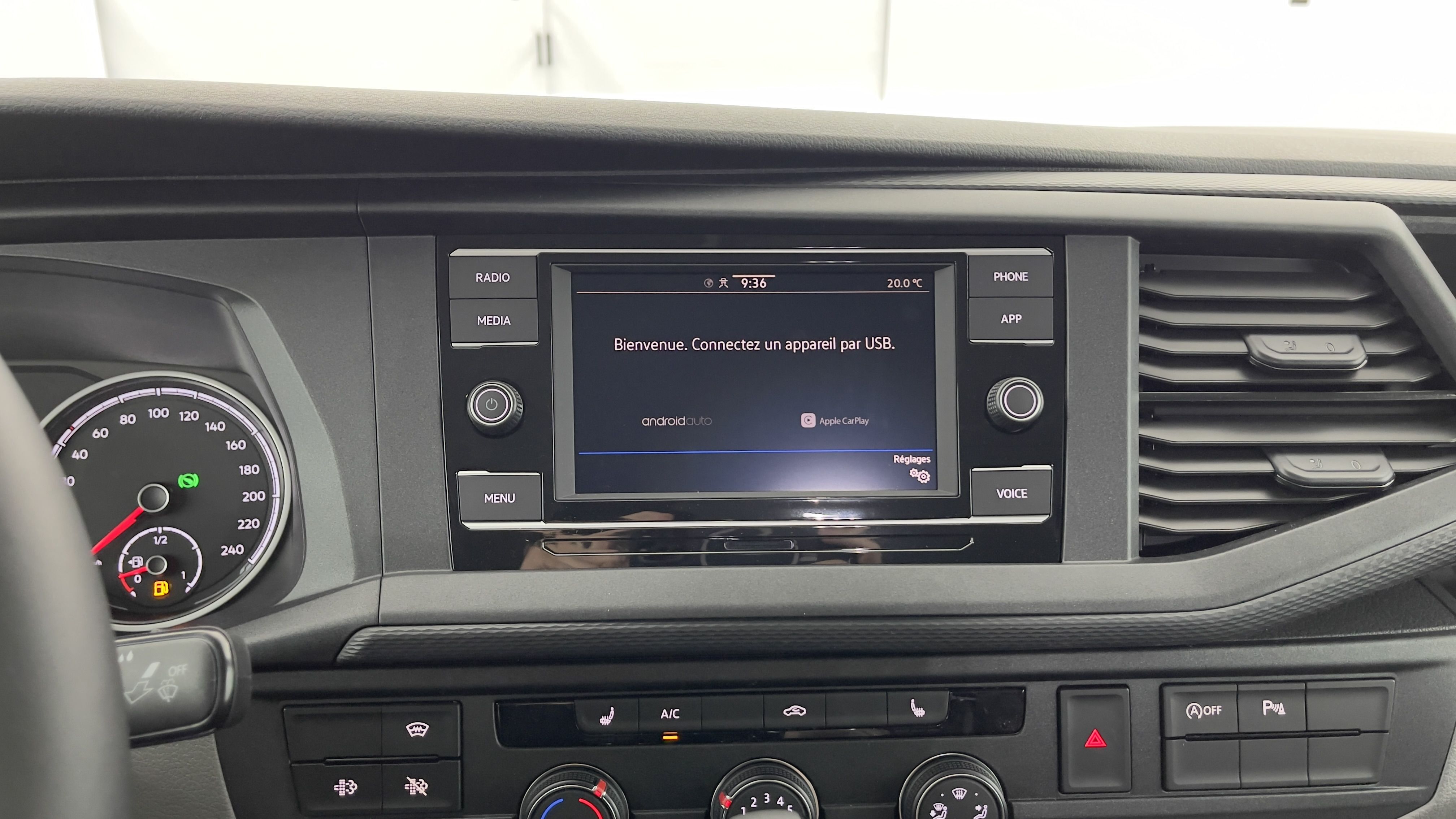 GLI00001085_p53 - VOLKSWAGEN - TRANSPORTER - 2024 - photo 17