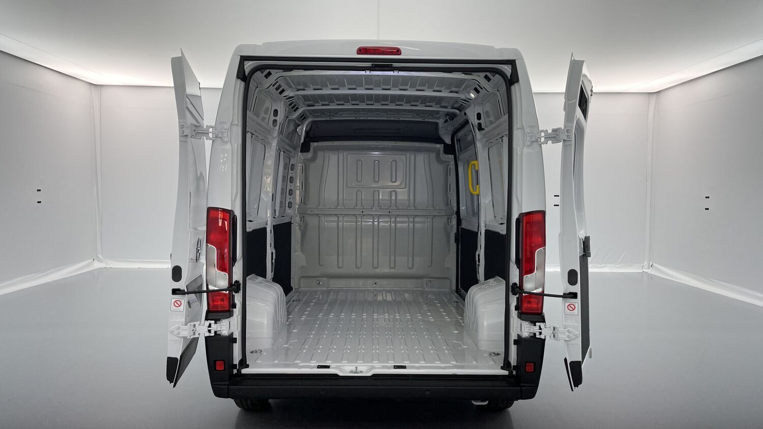 GLI00259939_p53 - OPEL - MOVANO - 2023 - photo 9