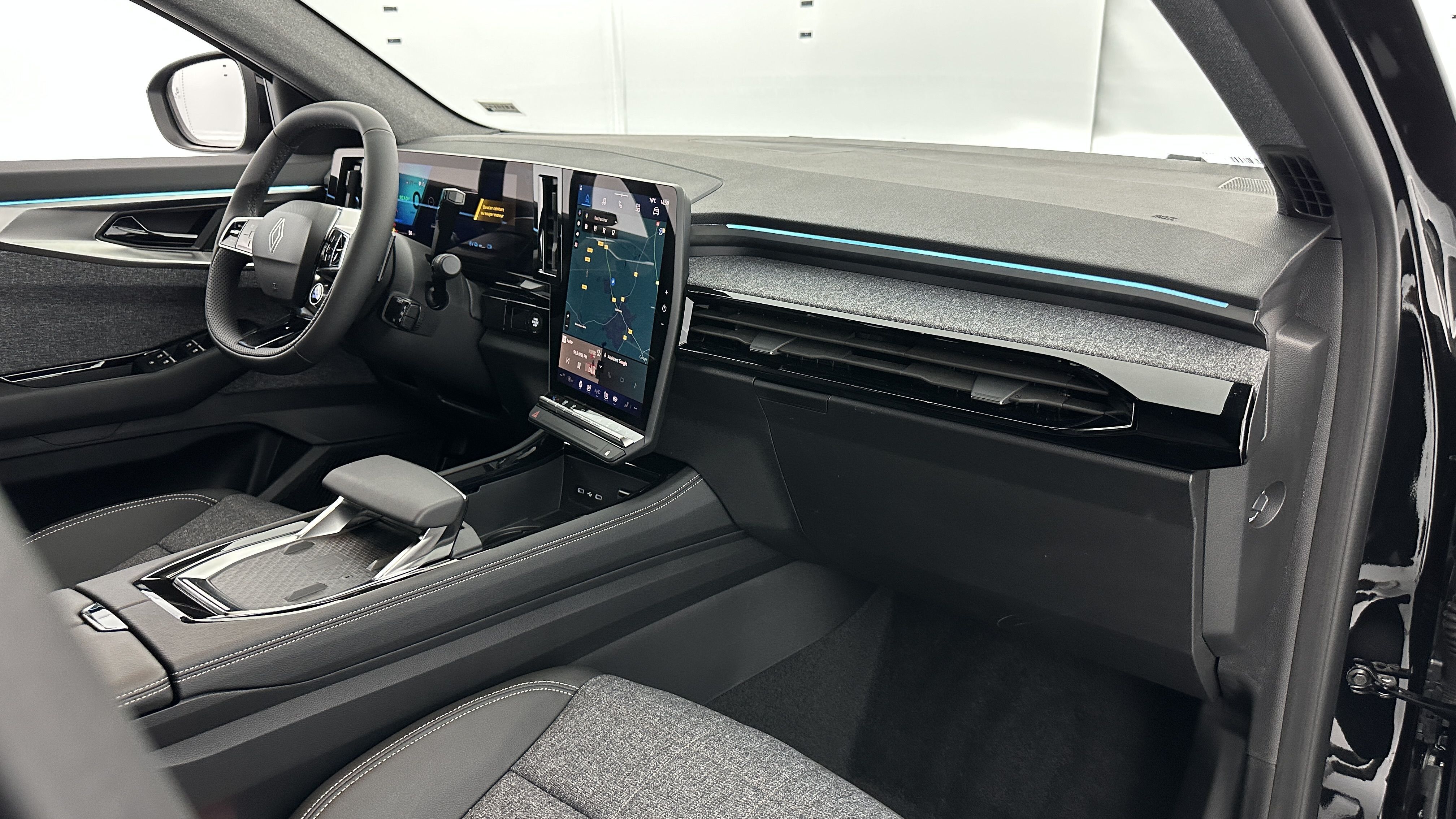 GLI00001580_p53 - RENAULT - ESPACE - 2025 - photo 8