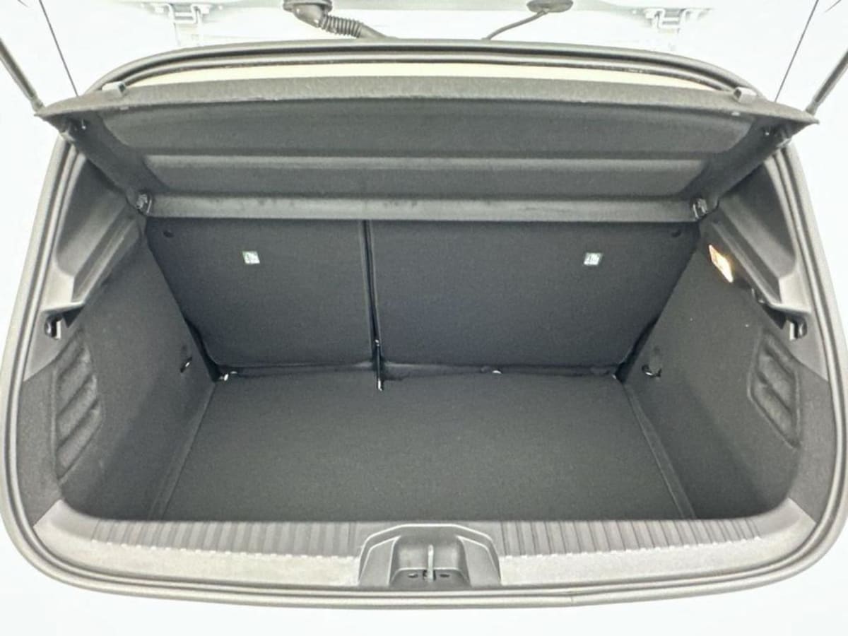 352700_p2 - RENAULT - CLIO 5 - 2025 - photo 8