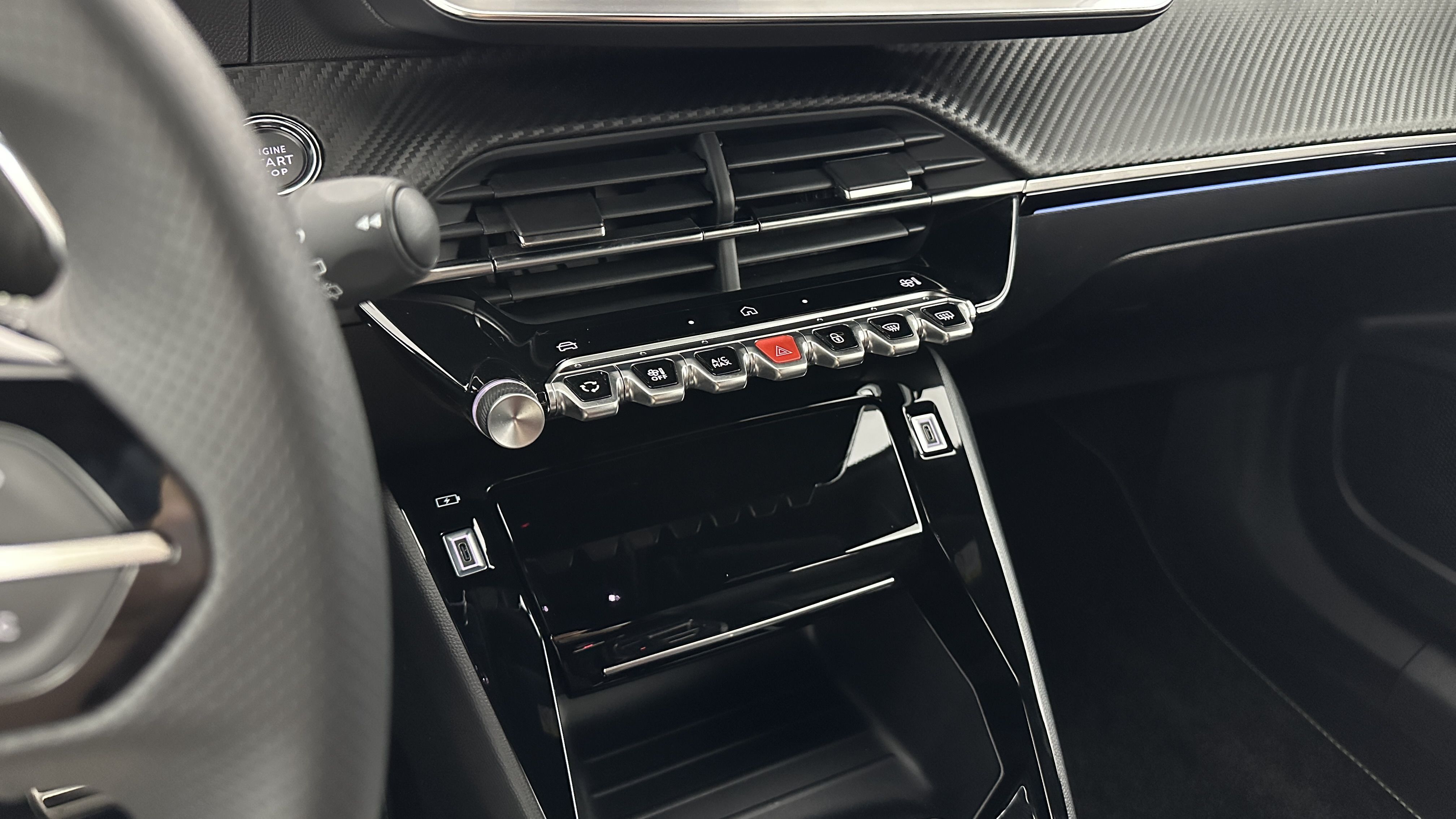 GLI00003077_p53 - PEUGEOT - 2008 - 2025 - photo 21