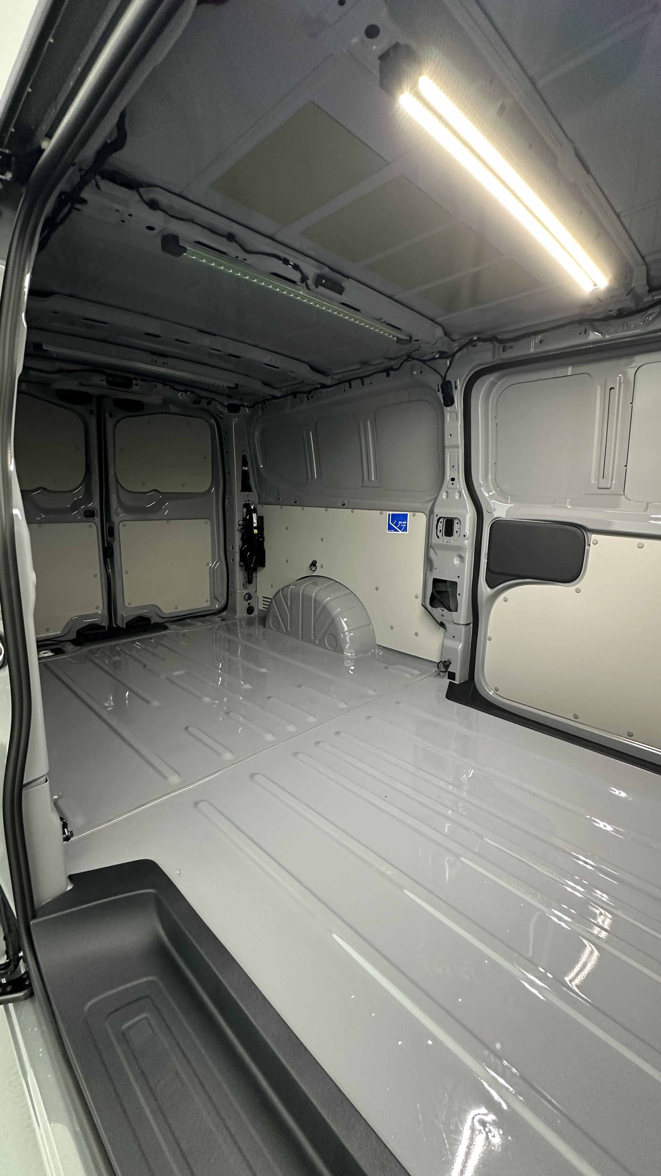 GLI00006902_p53 - VOLKSWAGEN - TRANSPORTER - 2025 - photo 8