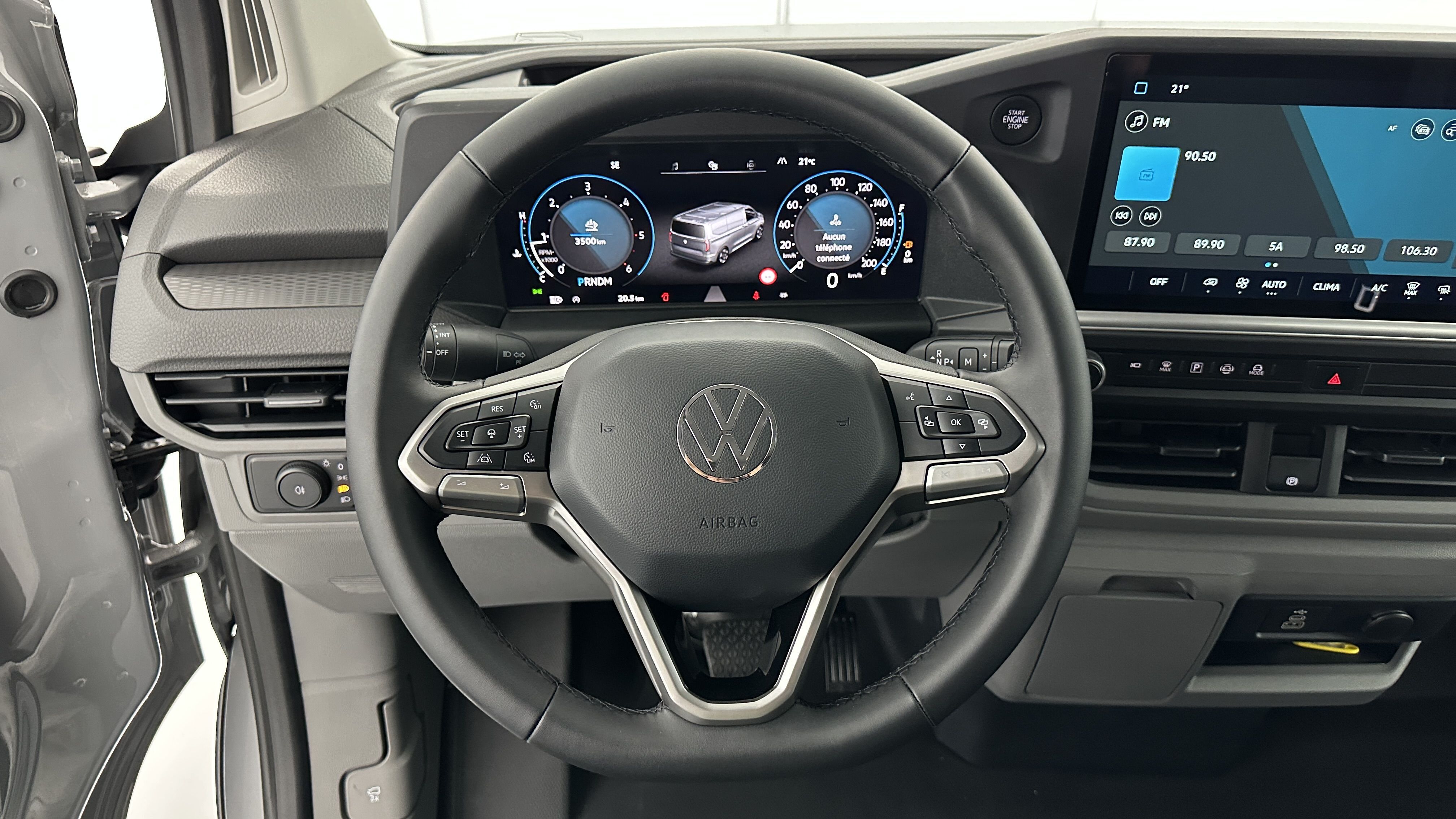 GLI00006902_p53 - VOLKSWAGEN - TRANSPORTER - 2025 - photo 11