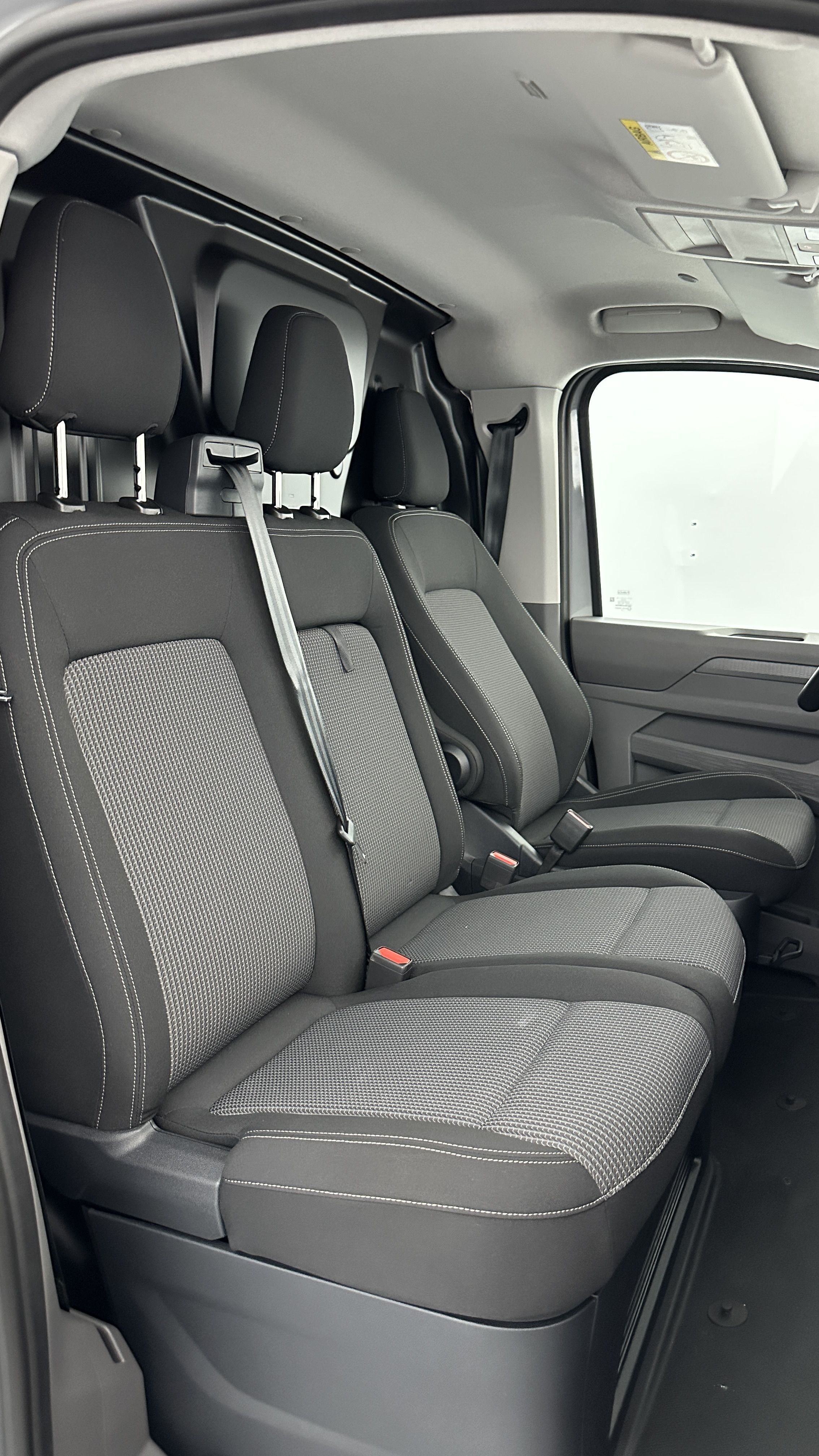 GLI00006902_p53 - VOLKSWAGEN - TRANSPORTER - 2025 - photo 14