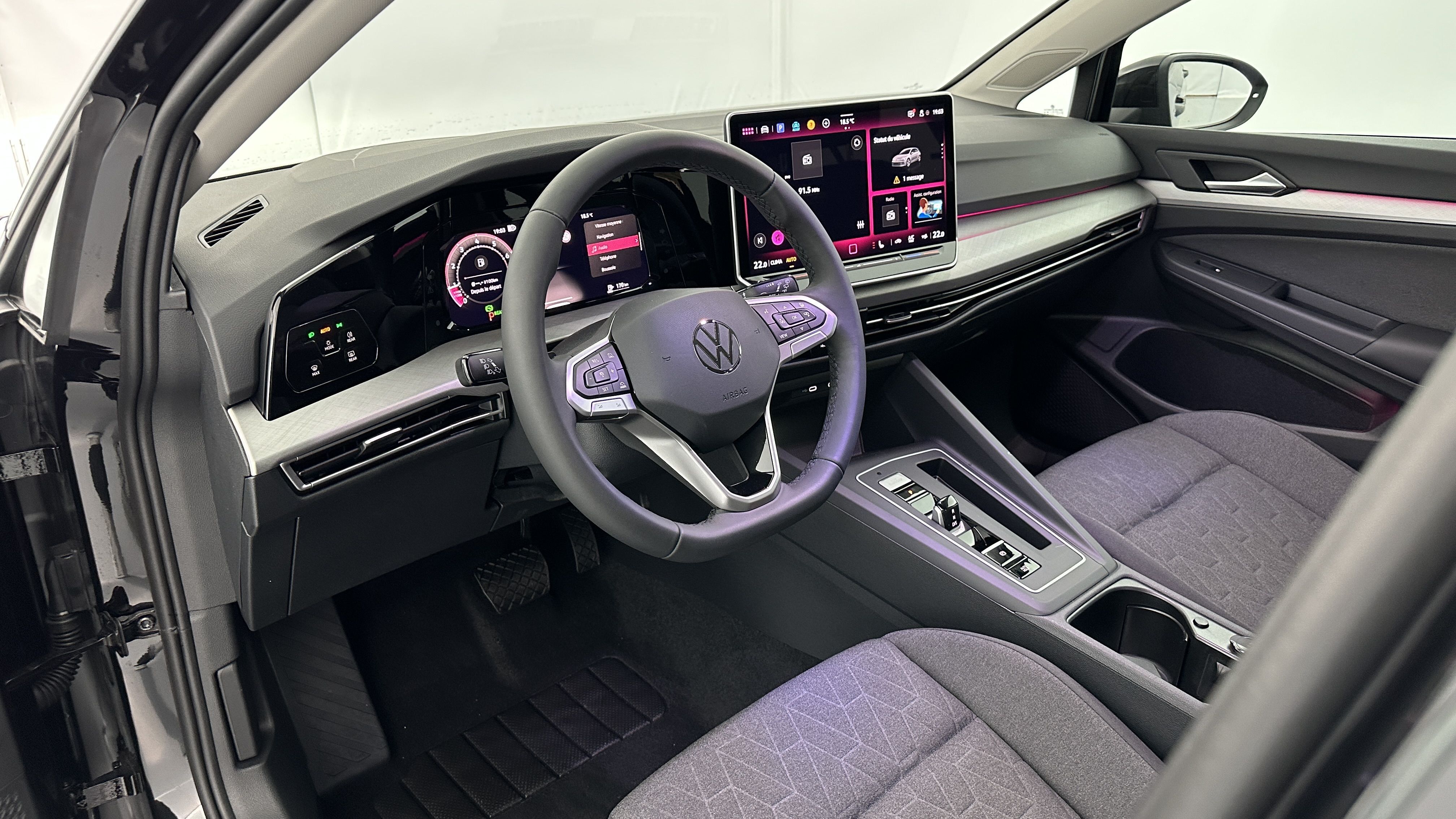 GLI00001761_p53 - VOLKSWAGEN - GOLF - 2025 - photo 6