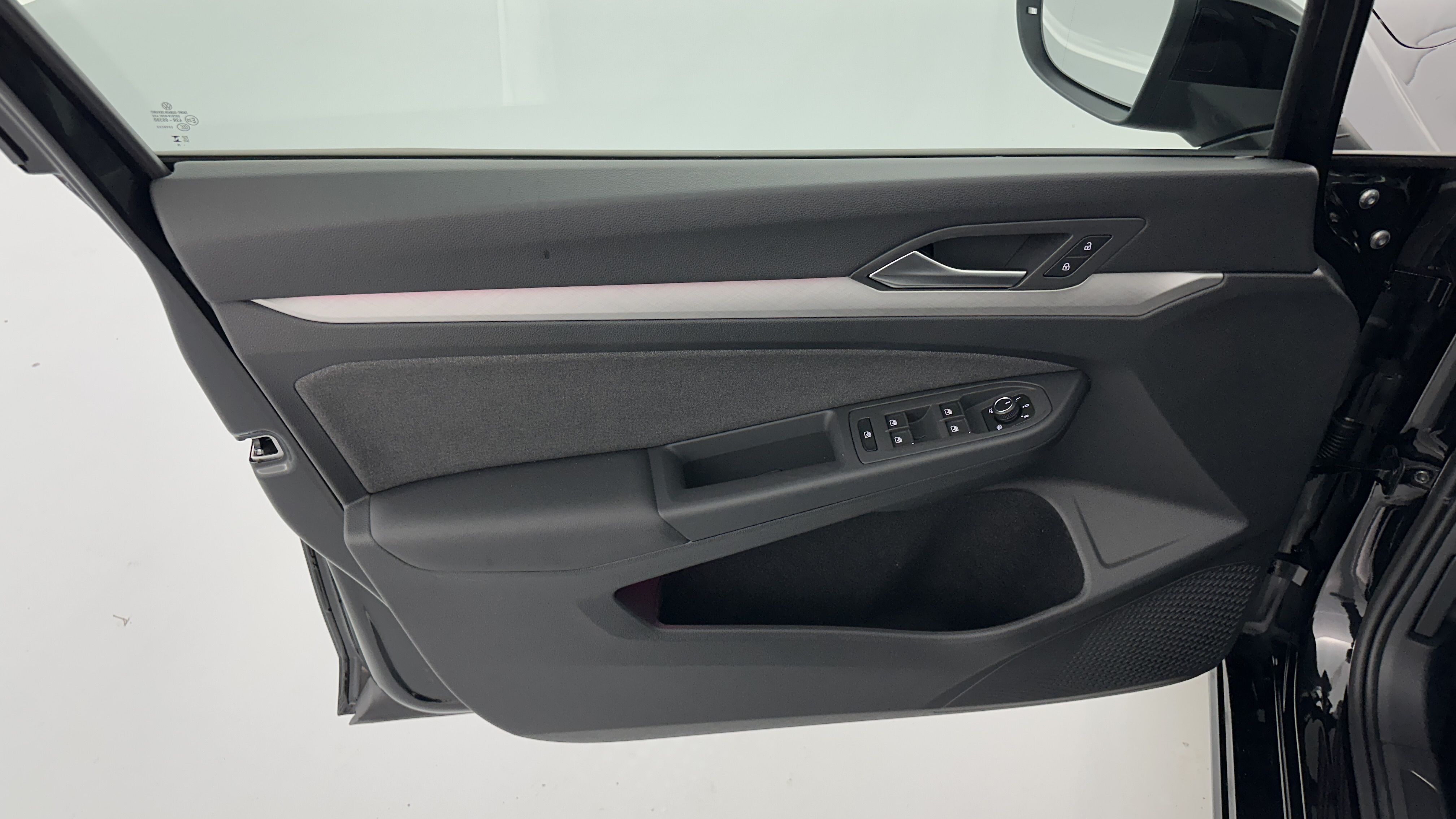 GLI00001761_p53 - VOLKSWAGEN - GOLF - 2025 - photo 13