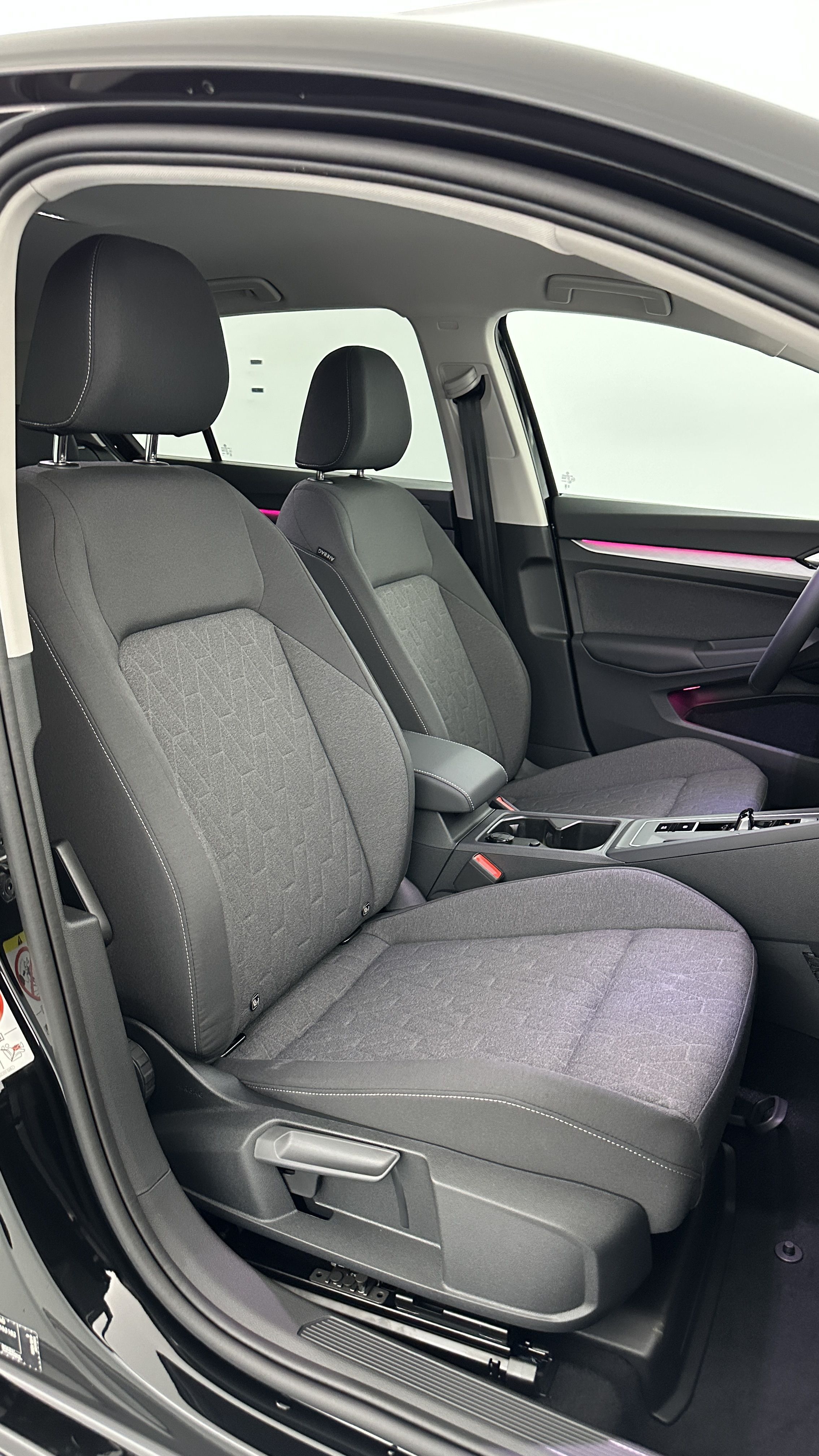 GLI00001762_p53 - VOLKSWAGEN - GOLF - 2025 - photo 18