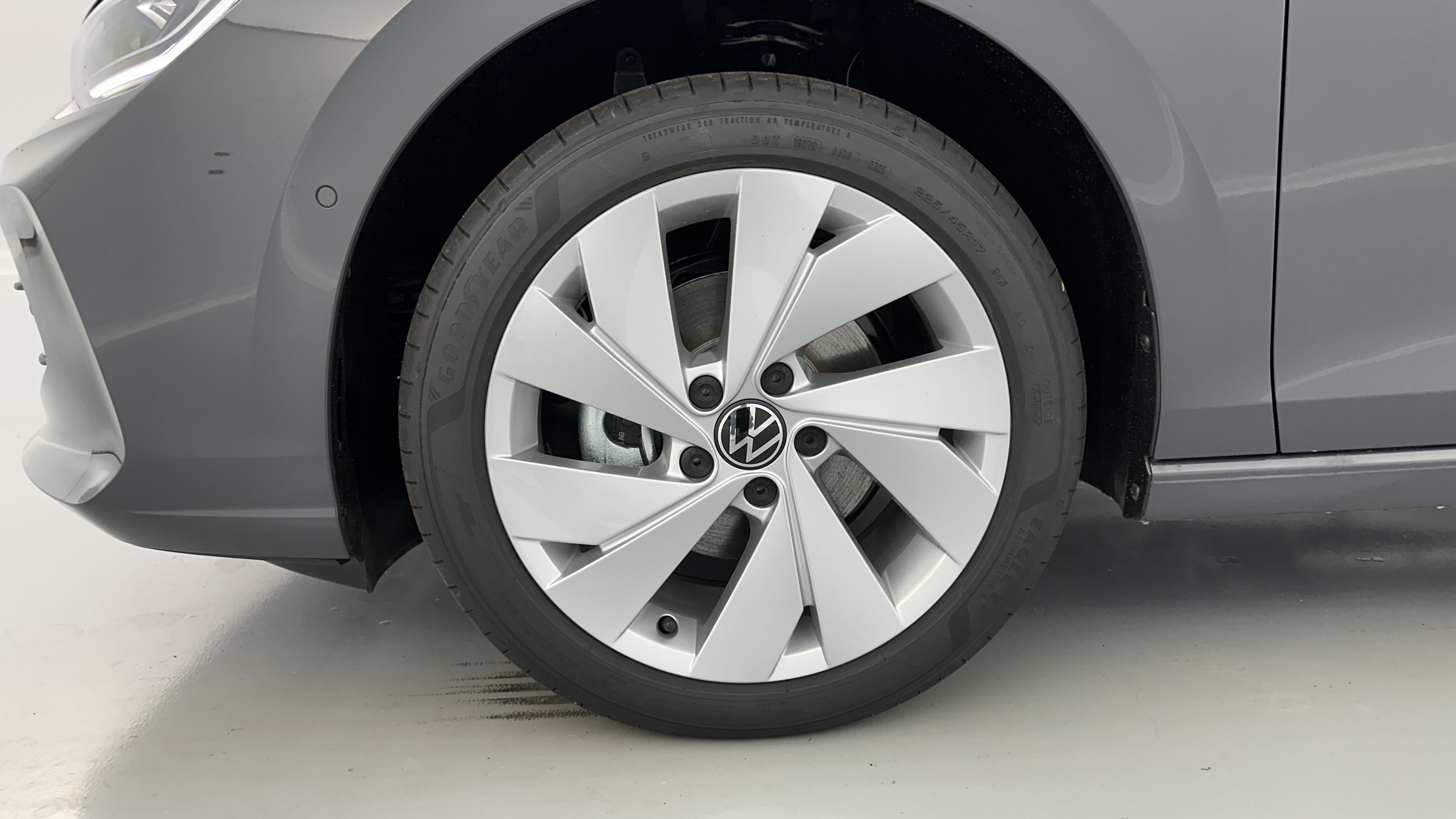 GLI00001755_p53 - VOLKSWAGEN - GOLF - 2025 - photo 12