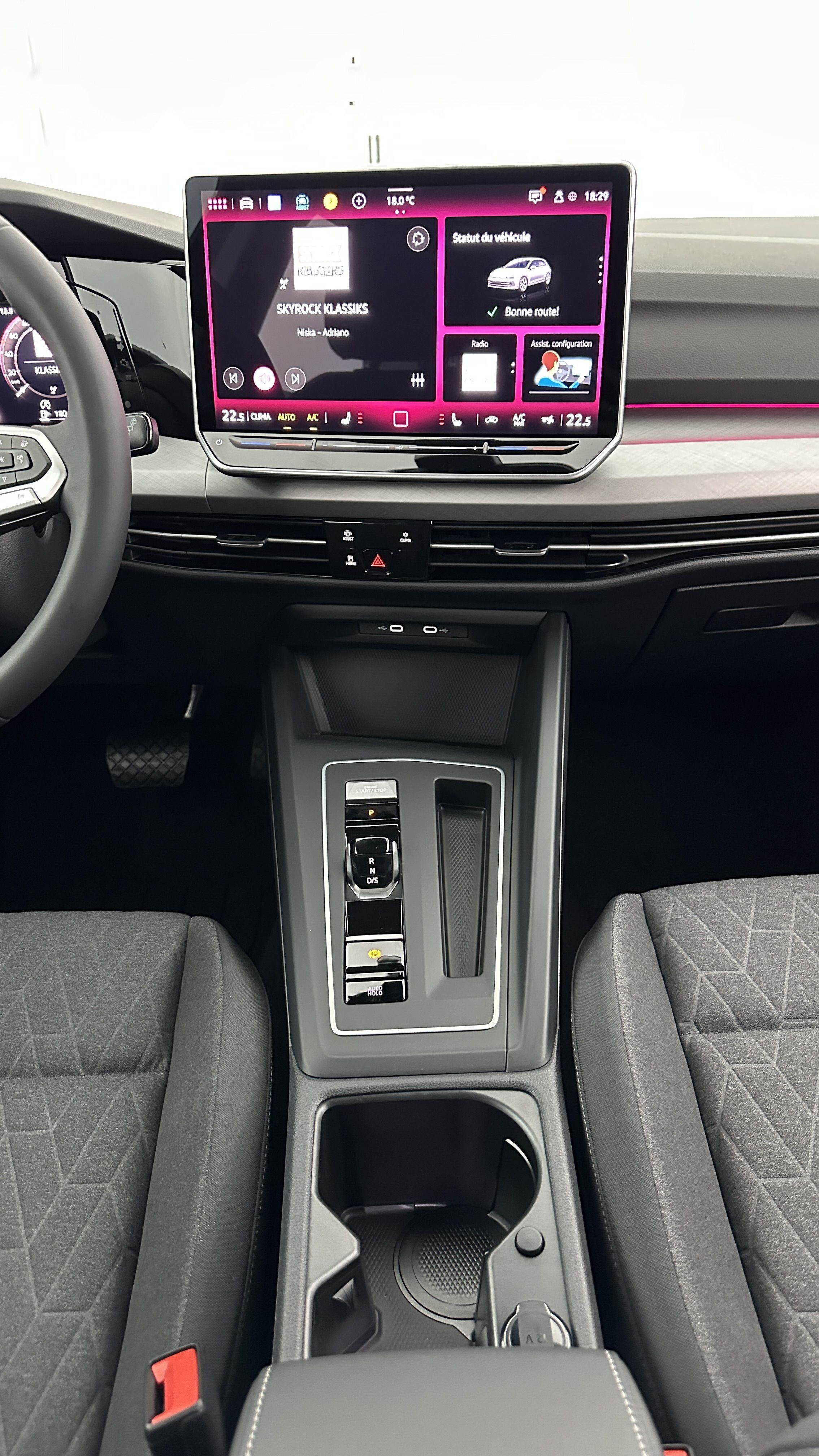 GLI00001755_p53 - VOLKSWAGEN - GOLF - 2025 - photo 16