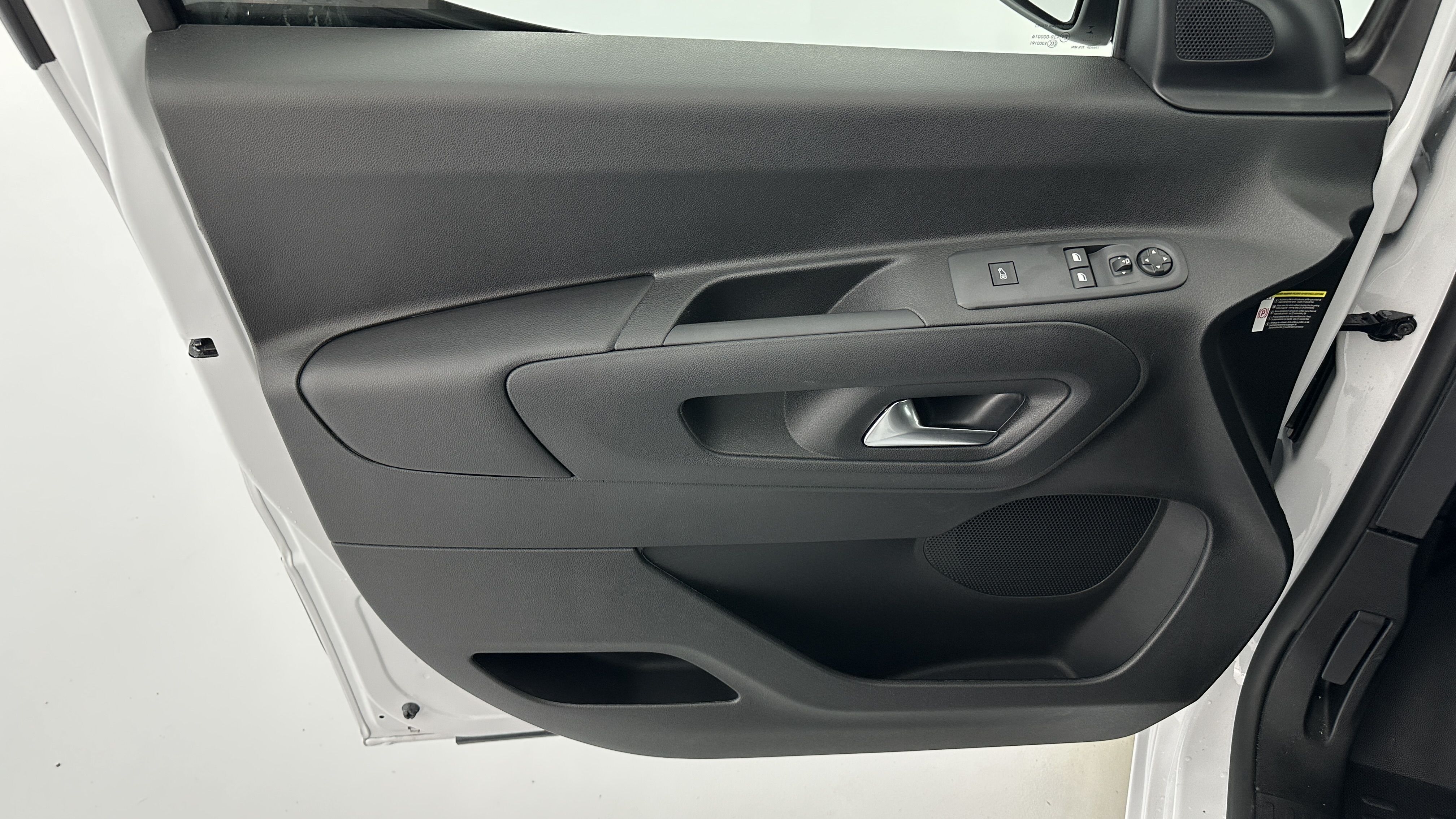 GLI00007906_p53 - OPEL - COMBO - 2025 - photo 11