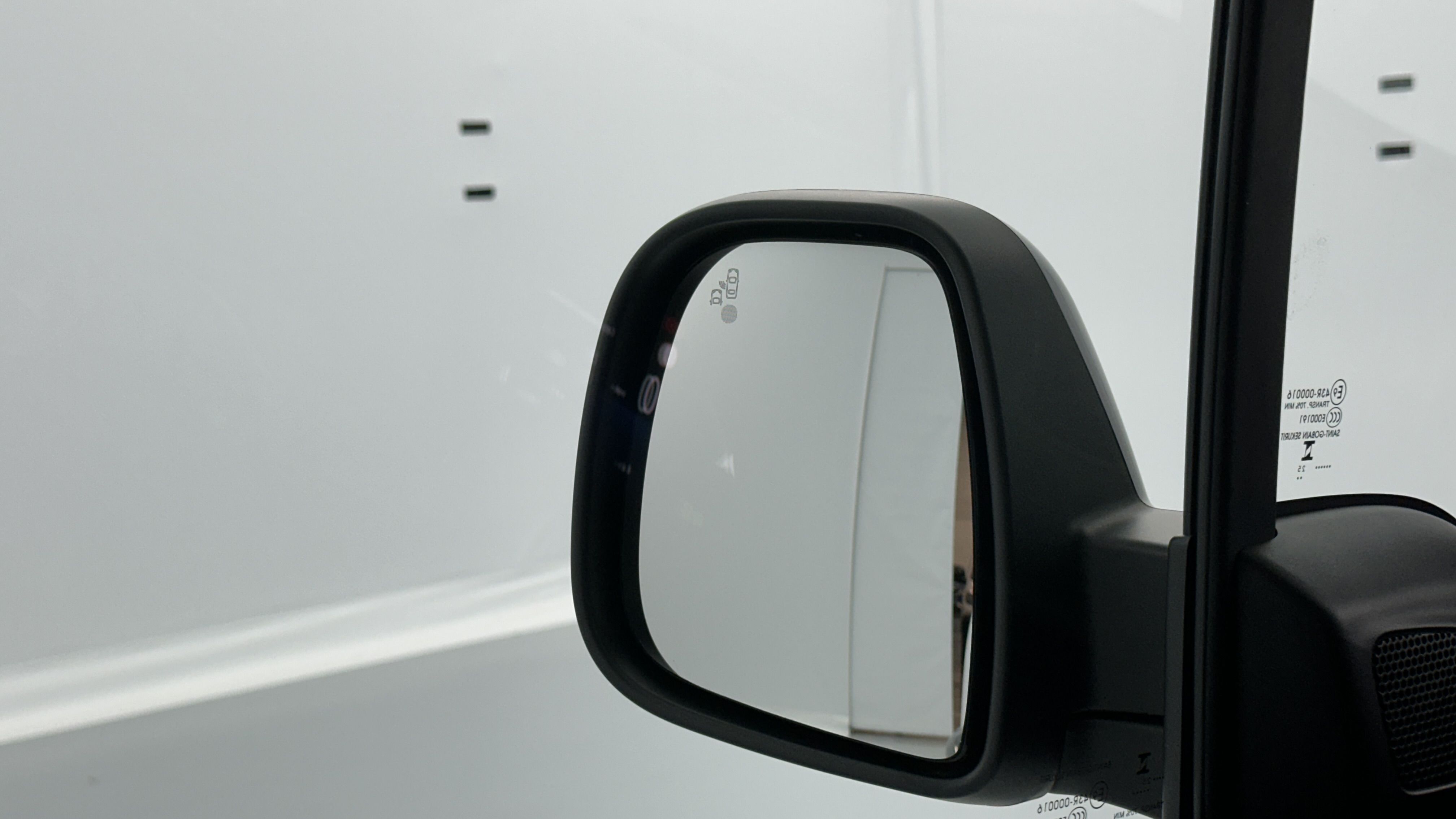 GLI00007906_p53 - OPEL - COMBO - 2025 - photo 19