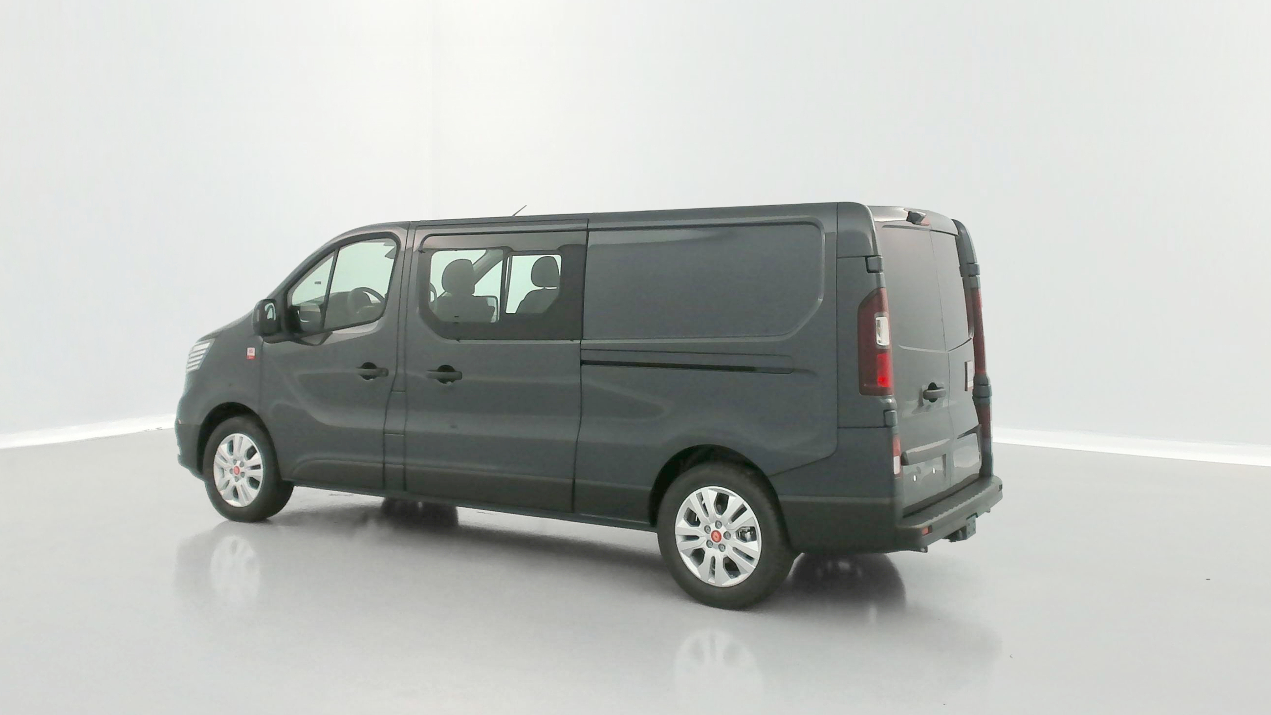 GLI00007187_p53 - RENAULT TRUCKS - TRAFIC CA - 2025 - photo 24