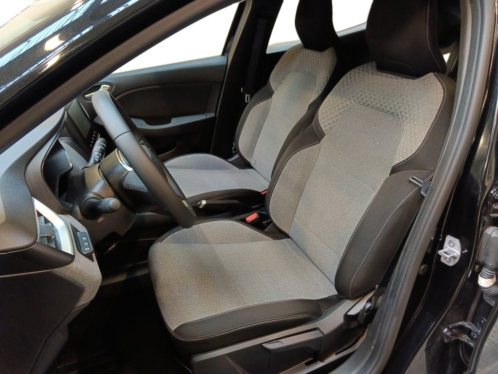 72544_p51 - RENAULT - CLIO - 2025 - photo 10