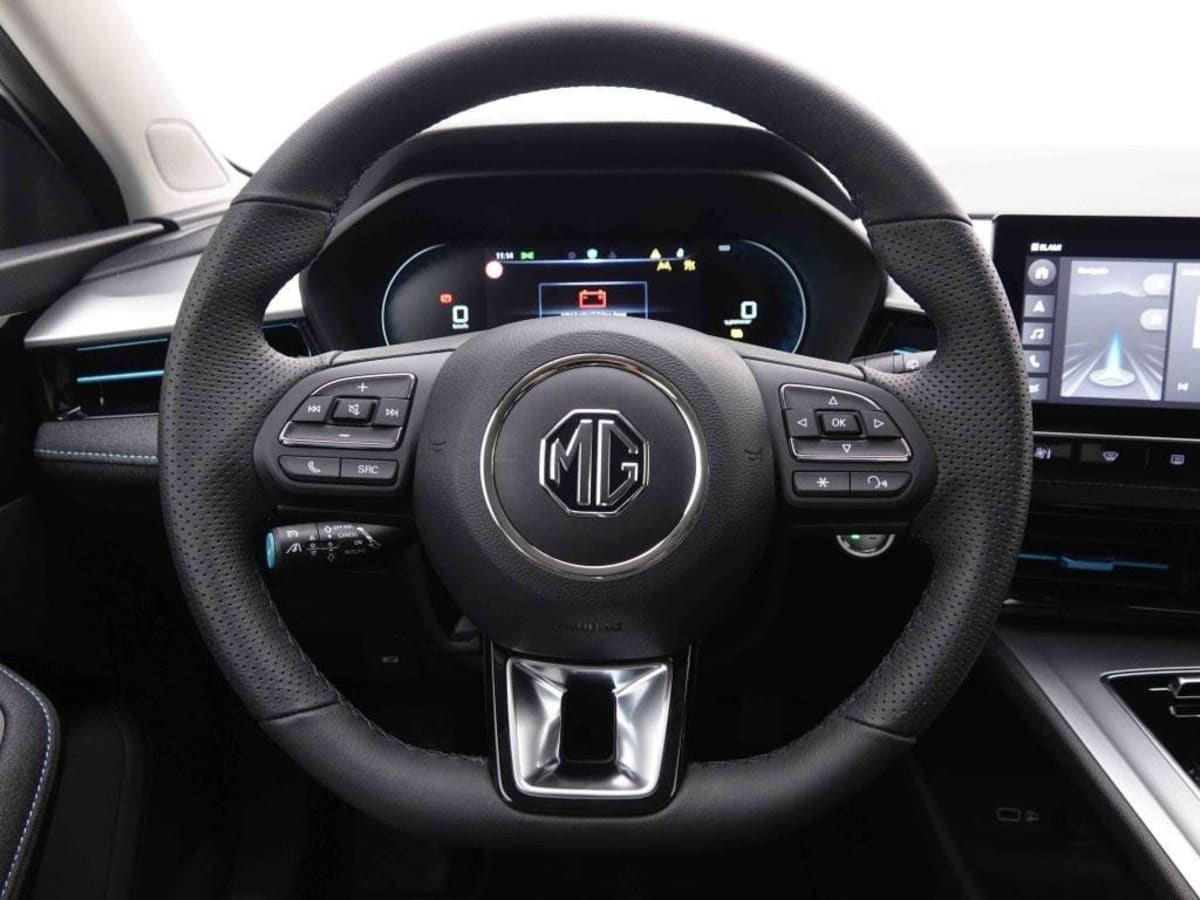 356944_p2 - MG - MG5 - 2025 - photo 8