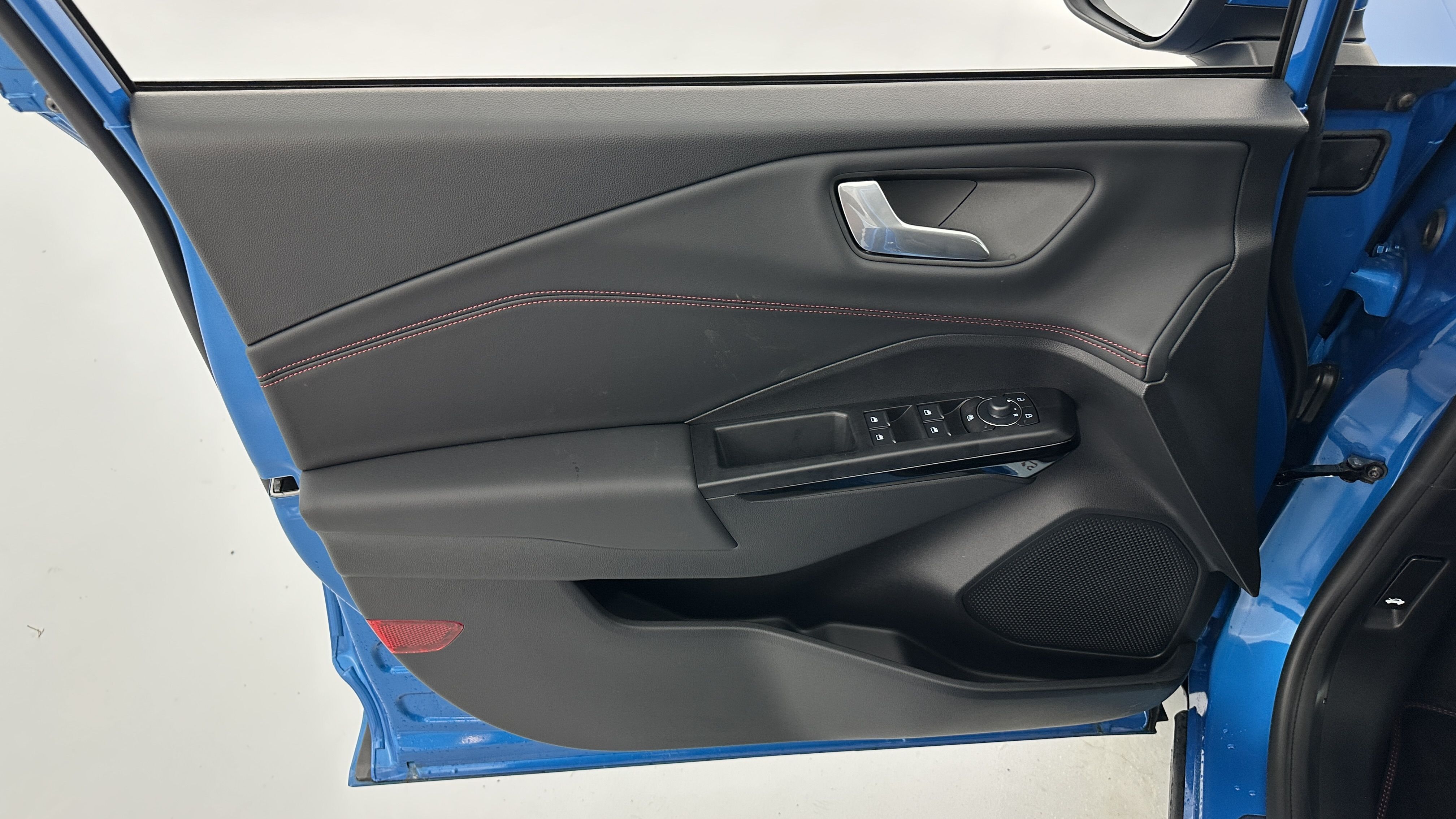 GLI00009885_p53 - FORD - PUMA - 2025 - photo 13