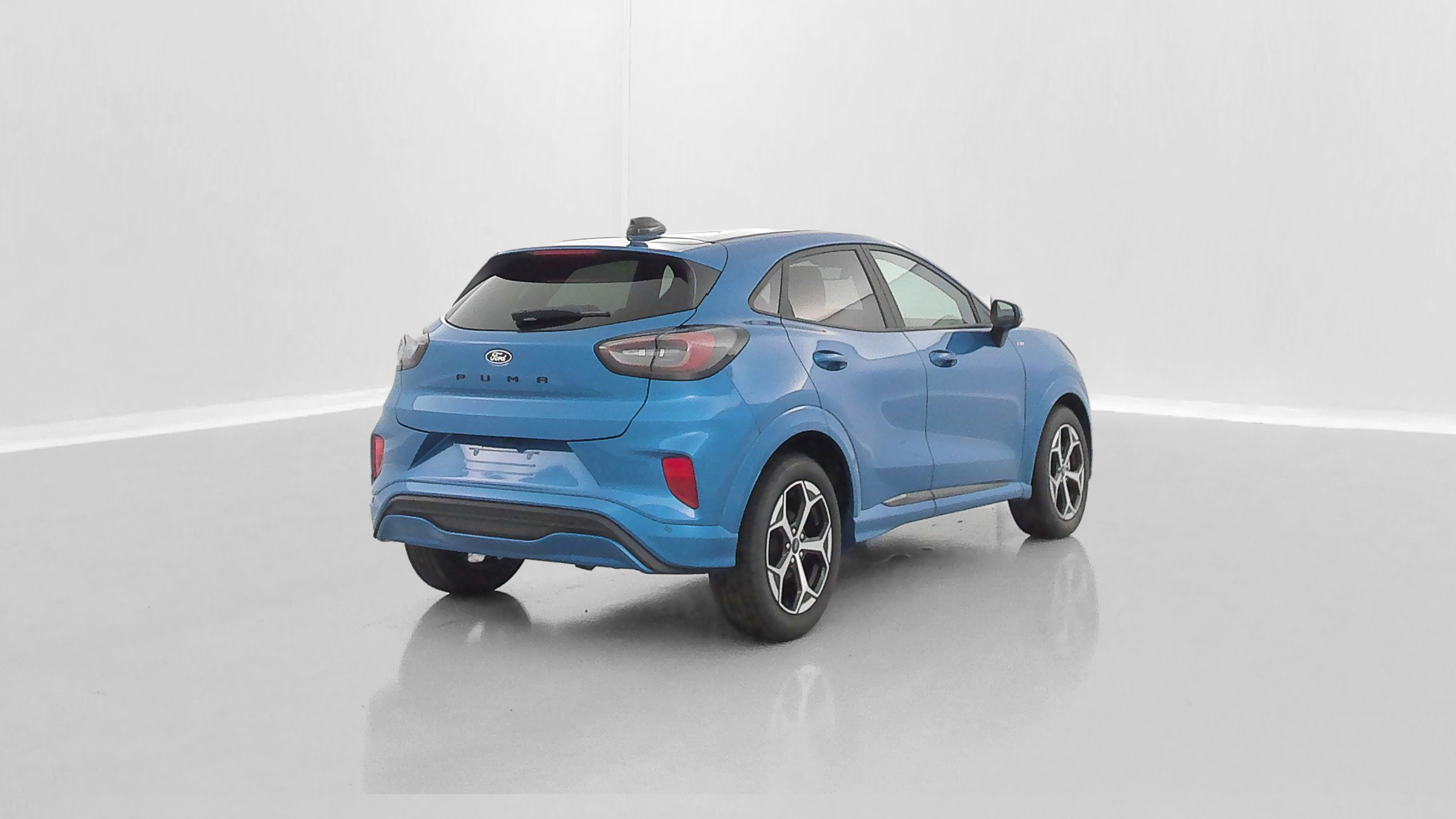 GLI00009885_p53 - FORD - PUMA - 2025 - photo 25