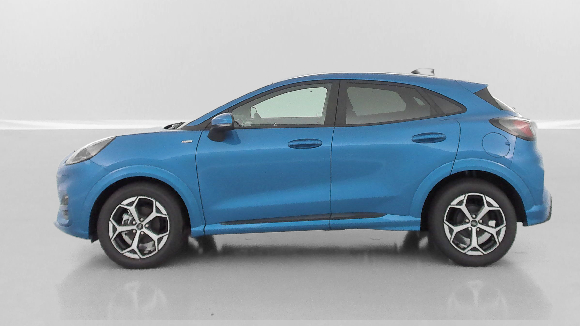 GLI00009883_p53 - FORD - PUMA - 2025 - photo 4