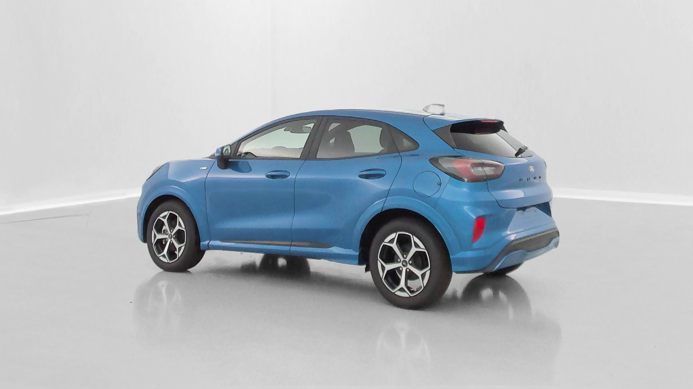 GLI00009883_p53 - FORD - PUMA - 2025 - photo 28