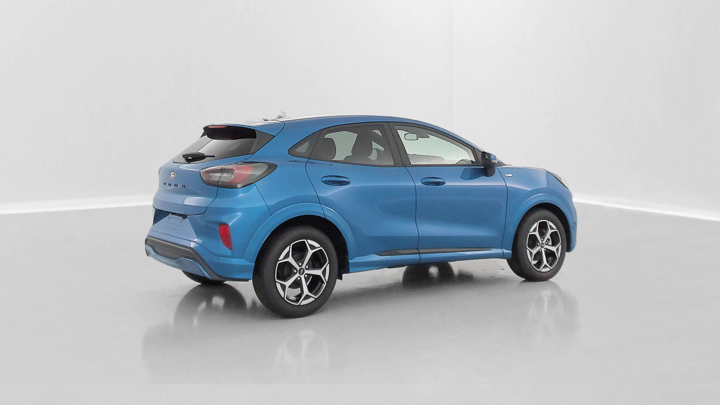 GLI00009883_p53 - FORD - PUMA - 2025 - photo 29