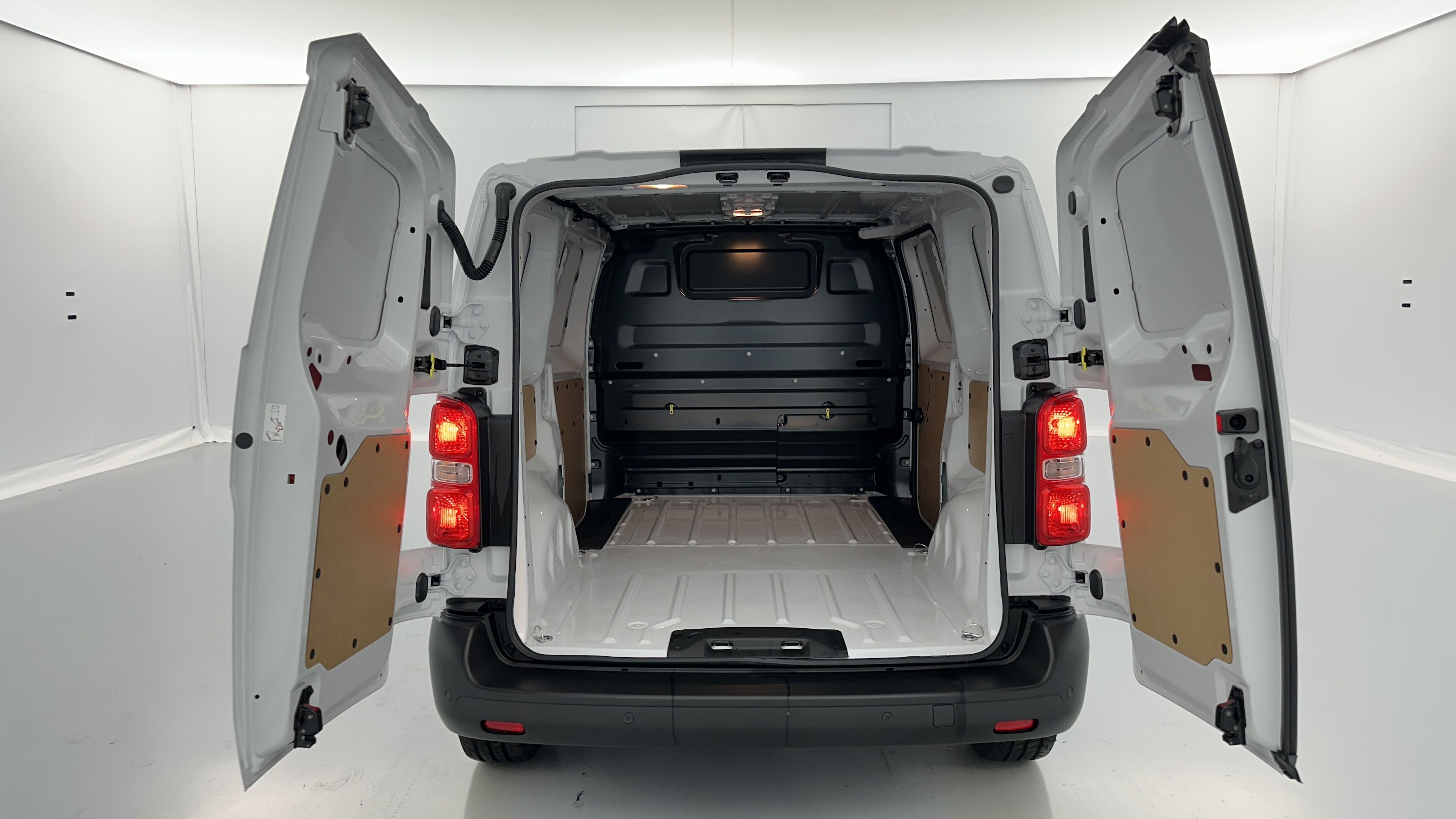 GLI00008464_p53 - PEUGEOT - EXPERT - 2025 - photo 9