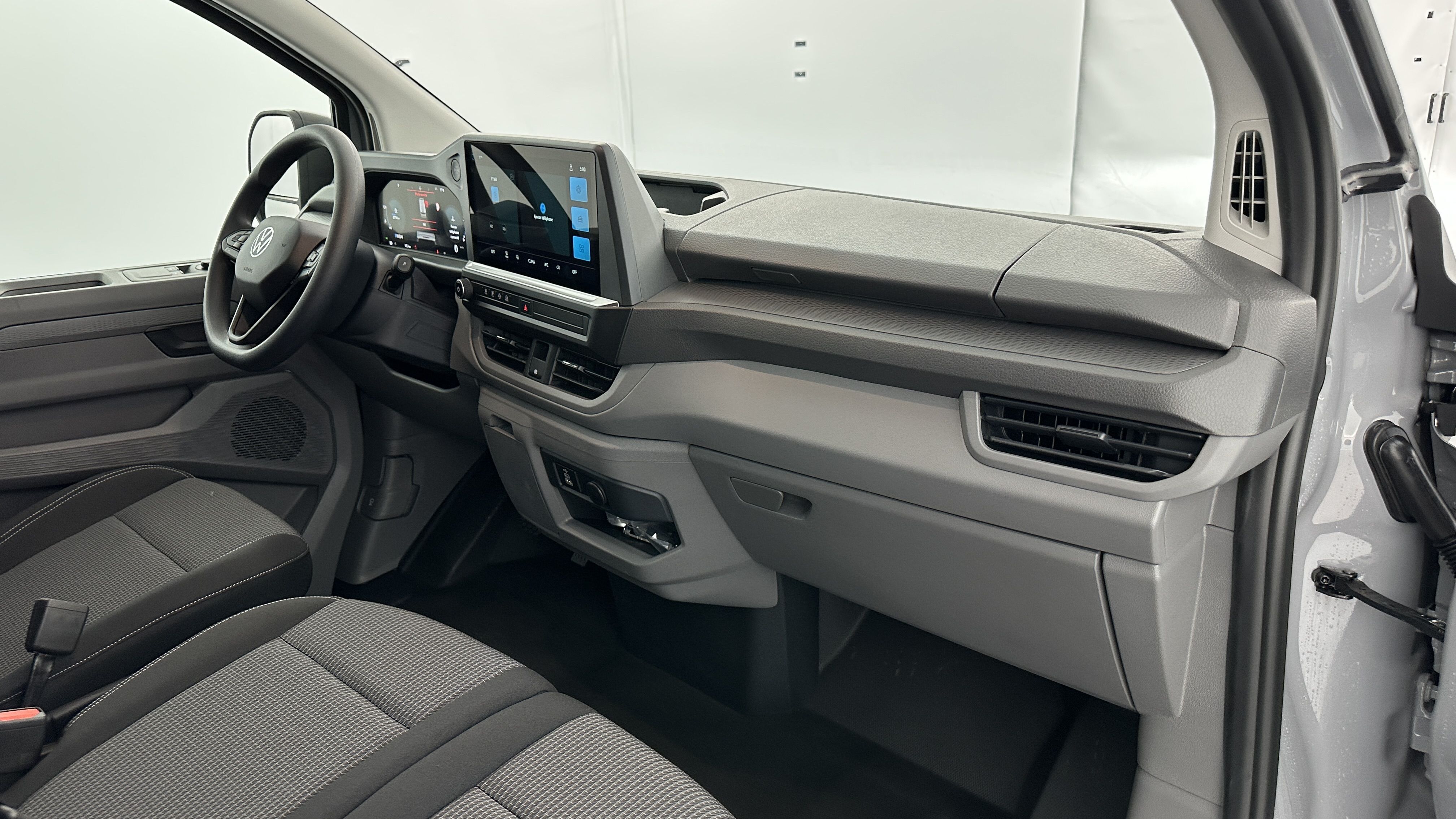 GLI00007684_p53 - VOLKSWAGEN - TRANSPORTER - 2025 - photo 7