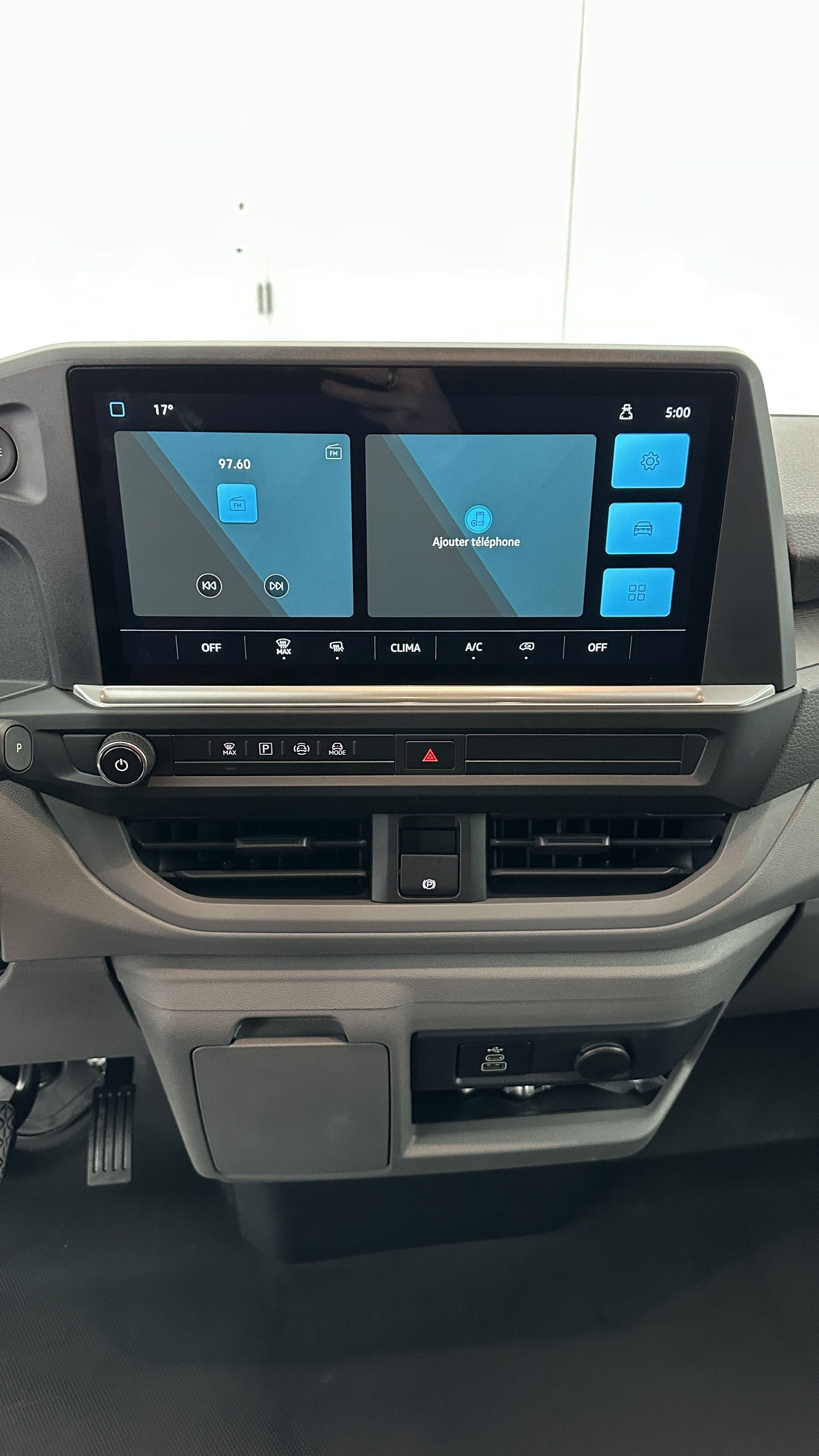 GLI00007684_p53 - VOLKSWAGEN - TRANSPORTER - 2025 - photo 13