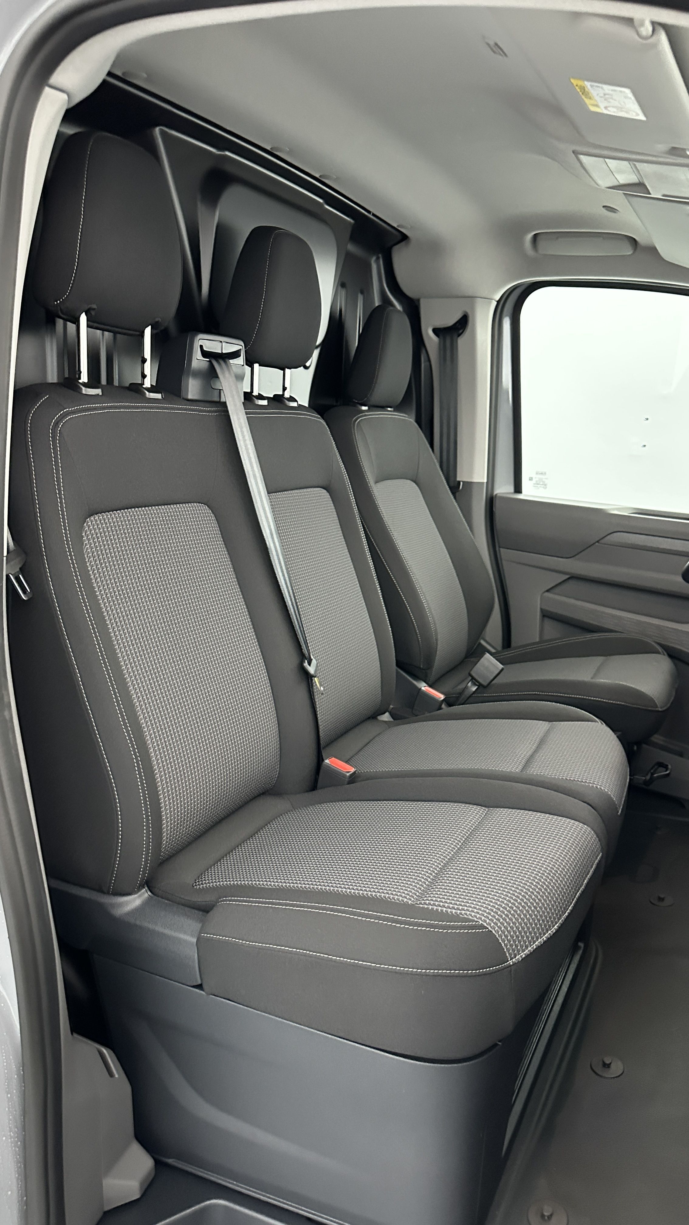 GLI00007684_p53 - VOLKSWAGEN - TRANSPORTER - 2025 - photo 14