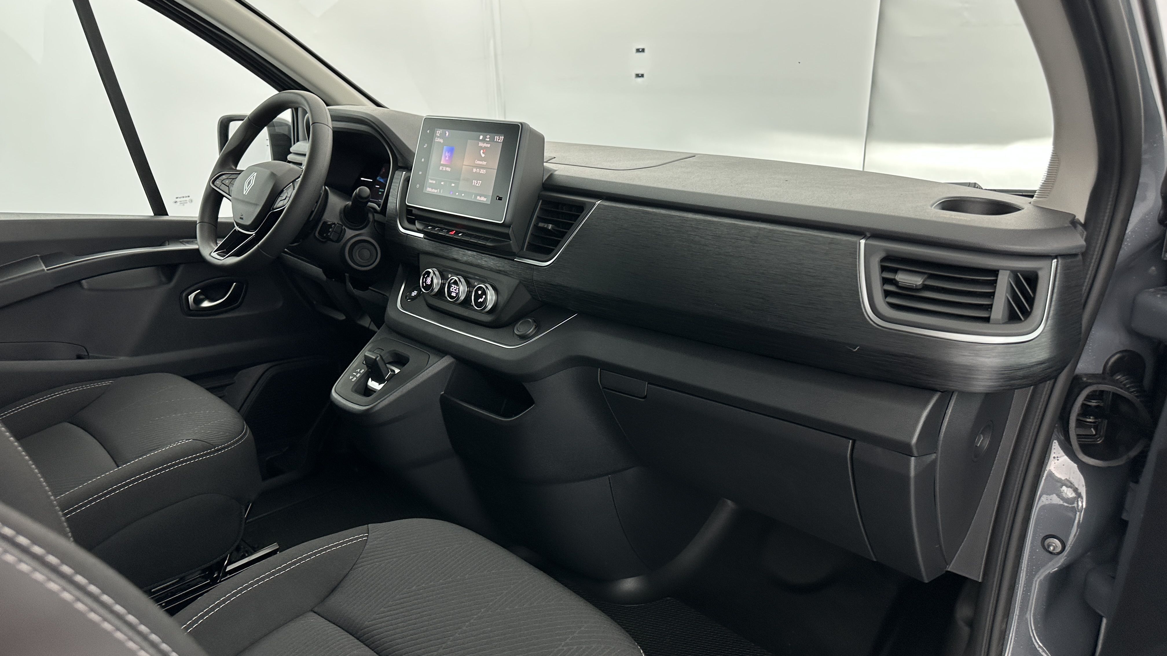 GLI00007188_p53 - RENAULT TRUCKS - TRAFIC CA - 2025 - photo 7