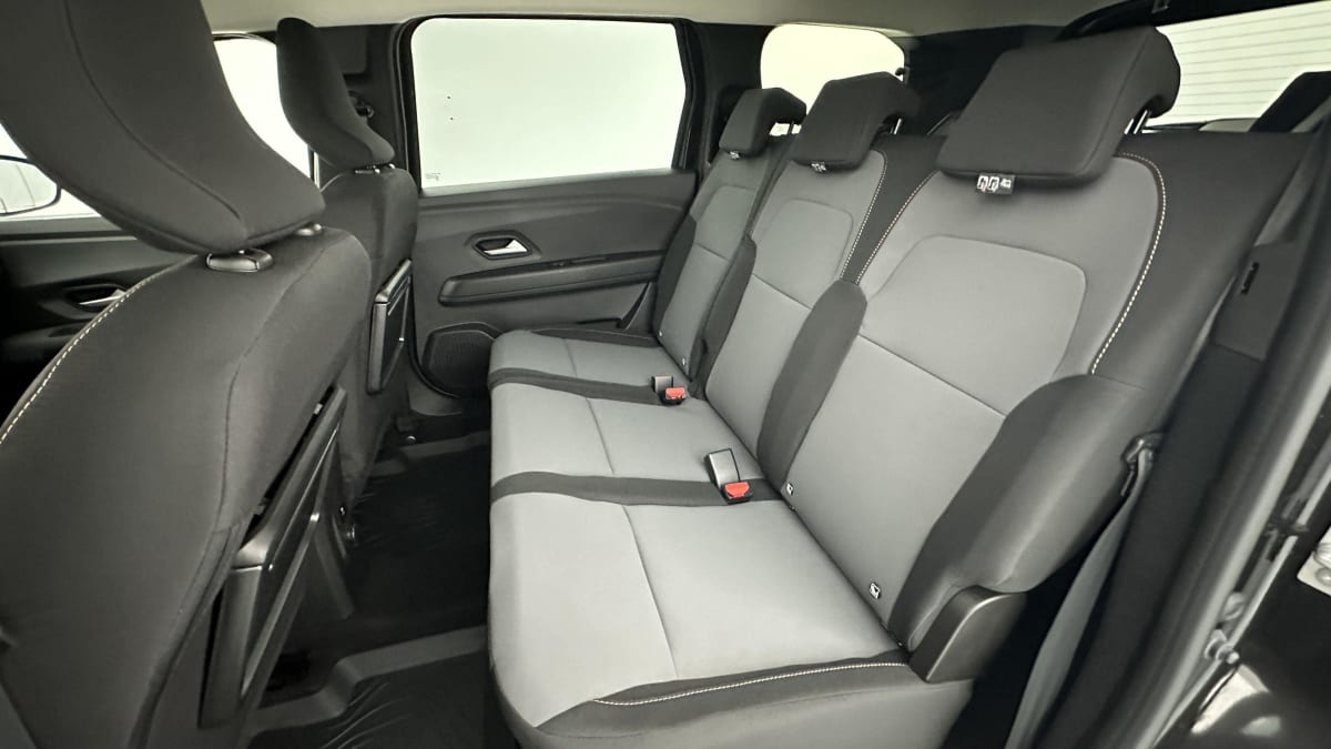 353841_p2 - DACIA - JOGGER - 2026 - photo 9