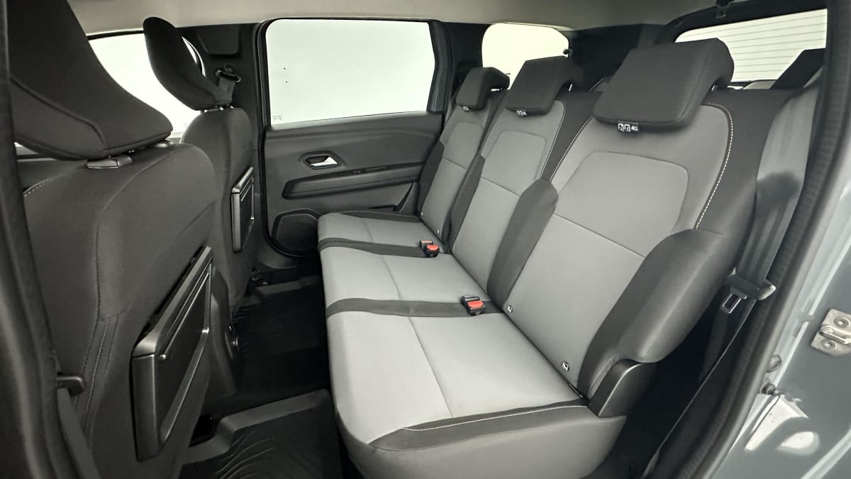 353836_p2 - DACIA - JOGGER - 2026 - photo 9