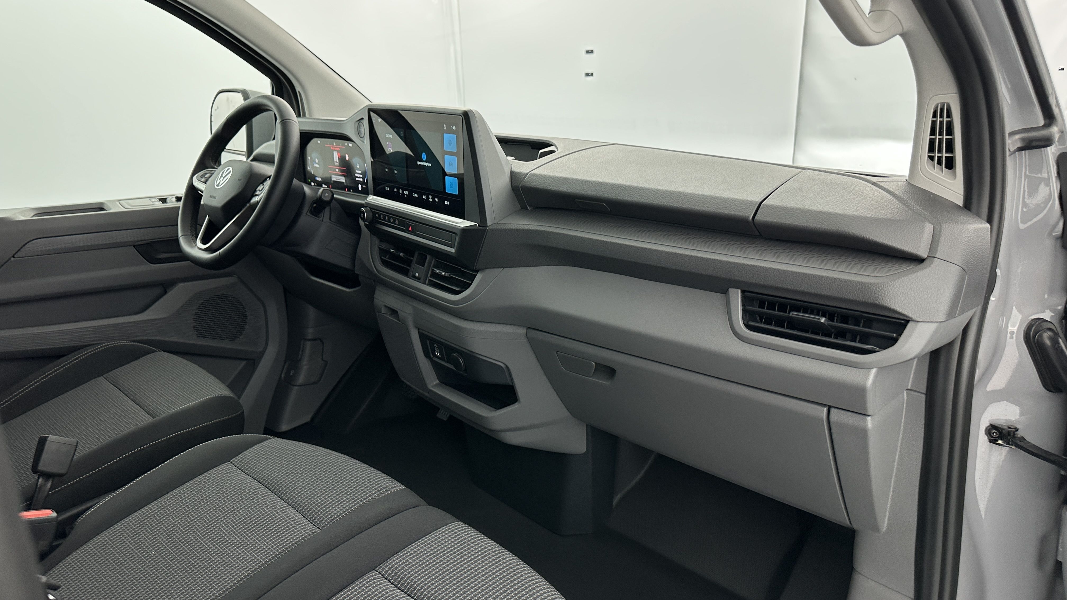 GLI00008065_p53 - VOLKSWAGEN - TRANSPORTER - 2025 - photo 7