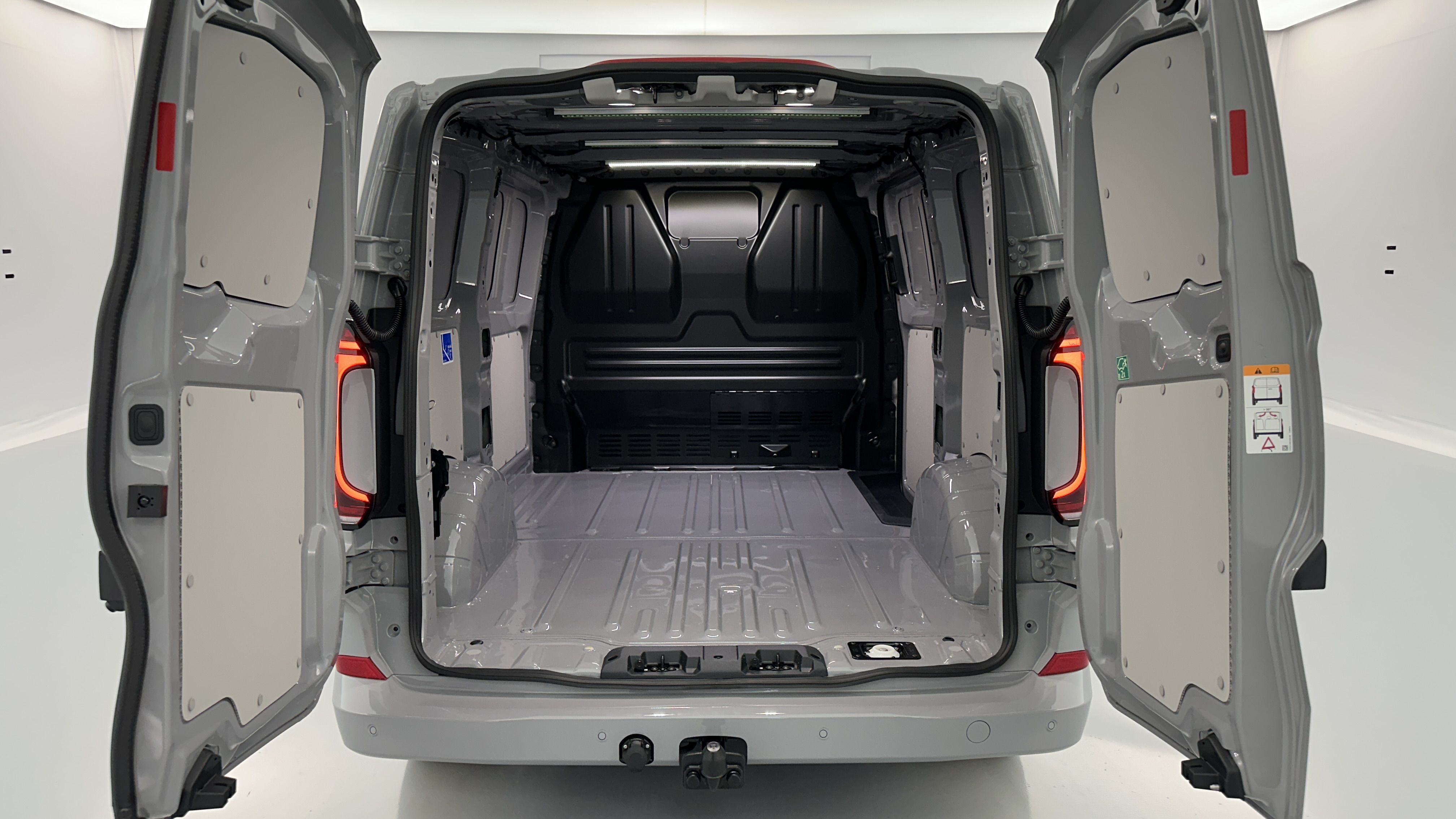 GLI00008067_p53 - VOLKSWAGEN - TRANSPORTER - 2025 - photo 9