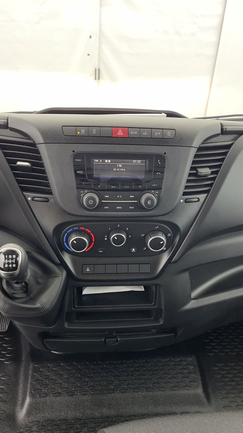 GLI00270929_p53 - IVECO - DAILY - 2025 - photo 11