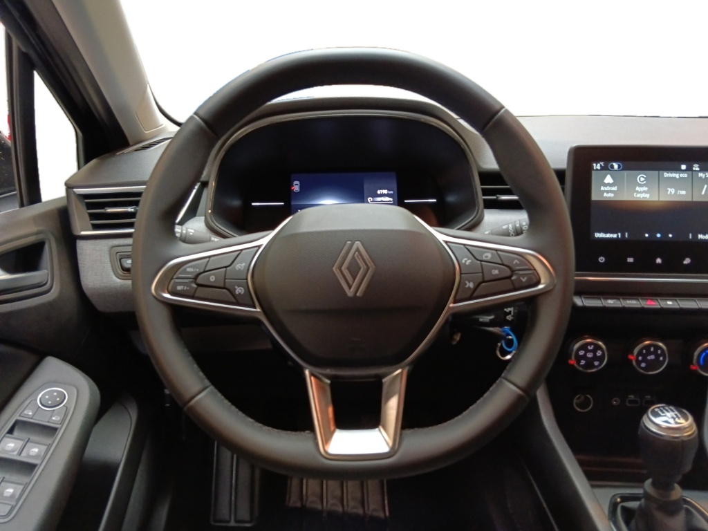 72456_p51 - RENAULT - CLIO - 2025 - photo 13