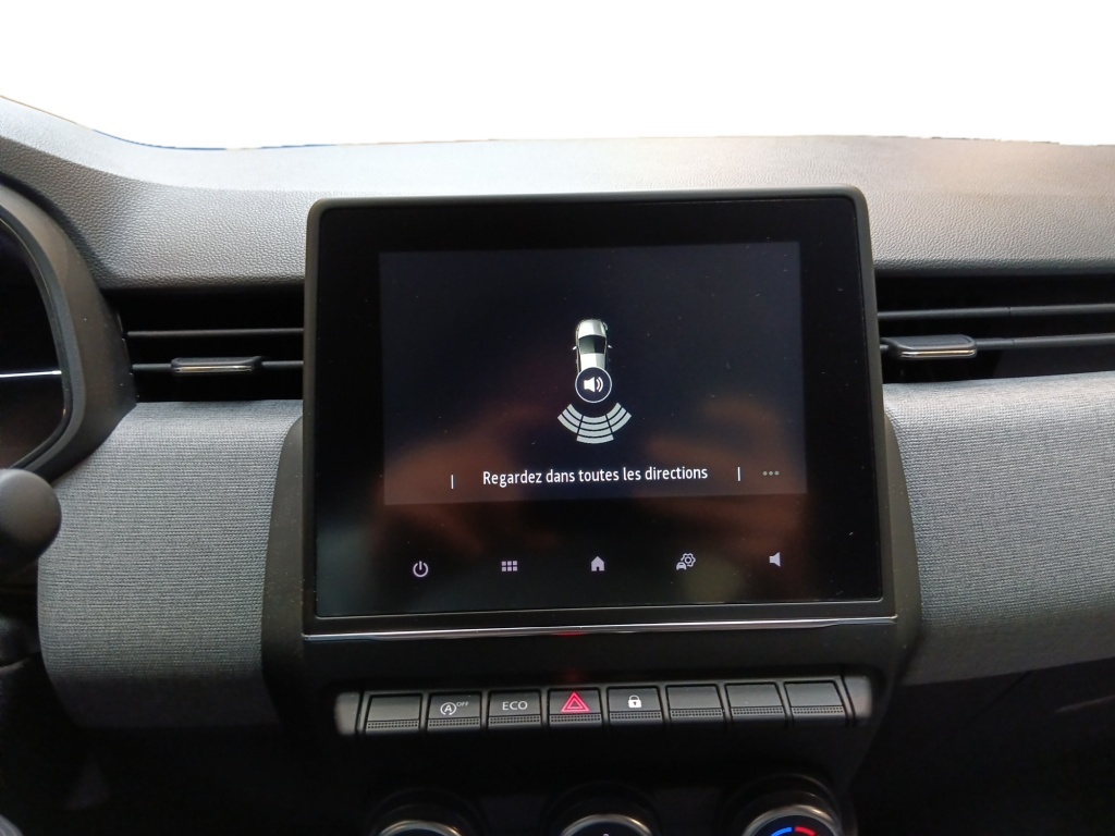 72456_p51 - RENAULT - CLIO - 2025 - photo 18