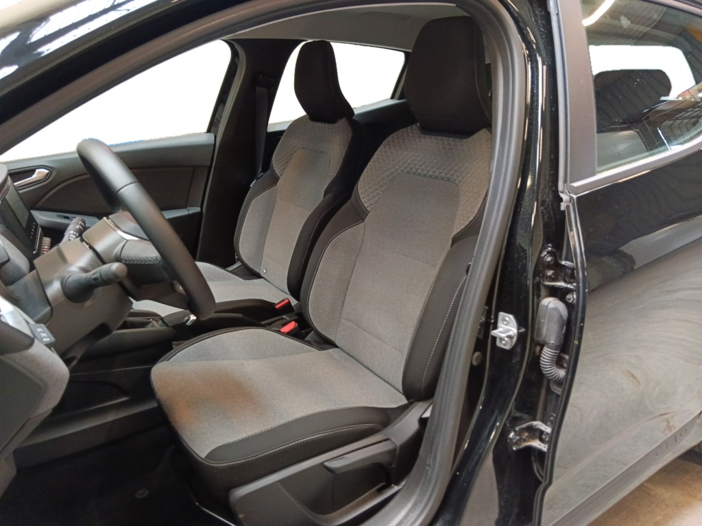 72460_p51 - RENAULT - CLIO - 2025 - photo 10