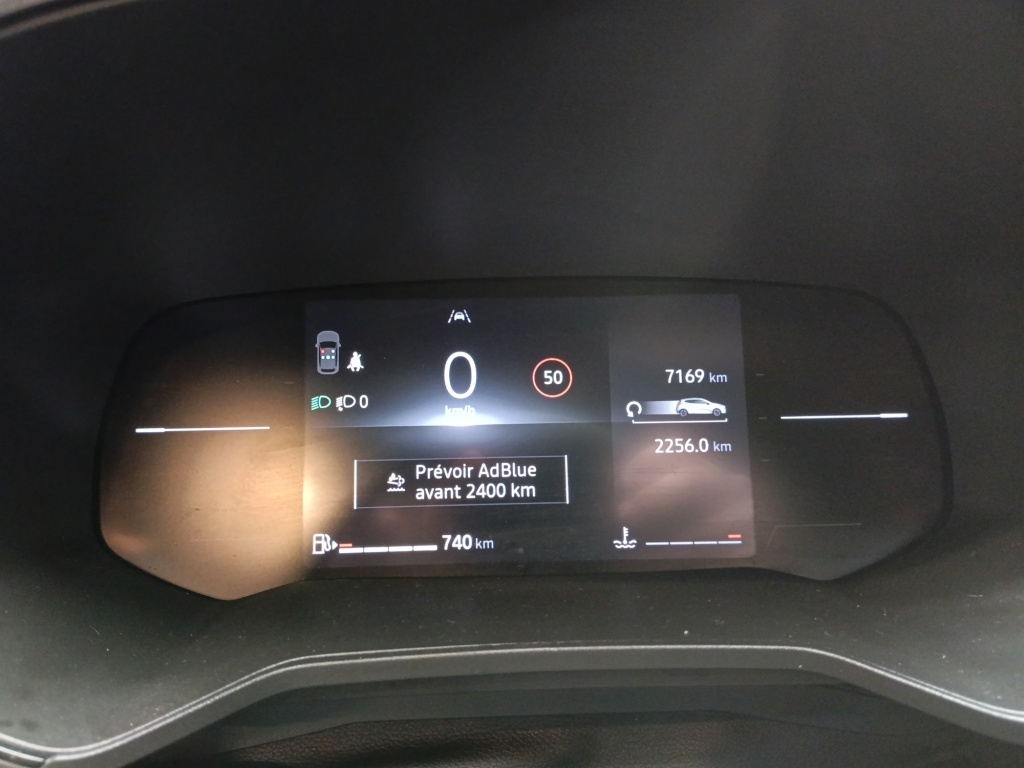 72460_p51 - RENAULT - CLIO - 2025 - photo 14