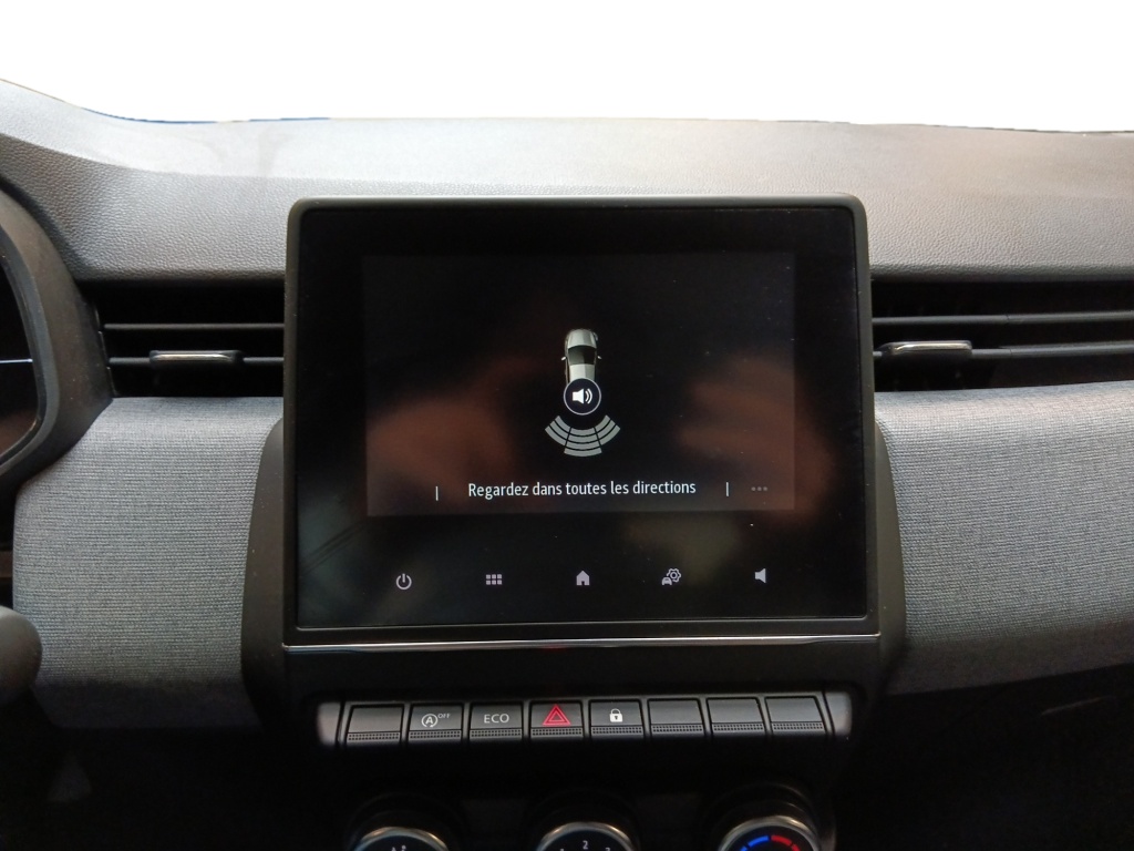 72460_p51 - RENAULT - CLIO - 2025 - photo 18