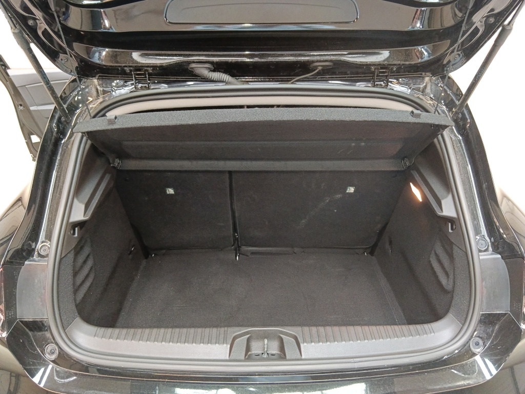 72460_p51 - RENAULT - CLIO - 2025 - photo 19