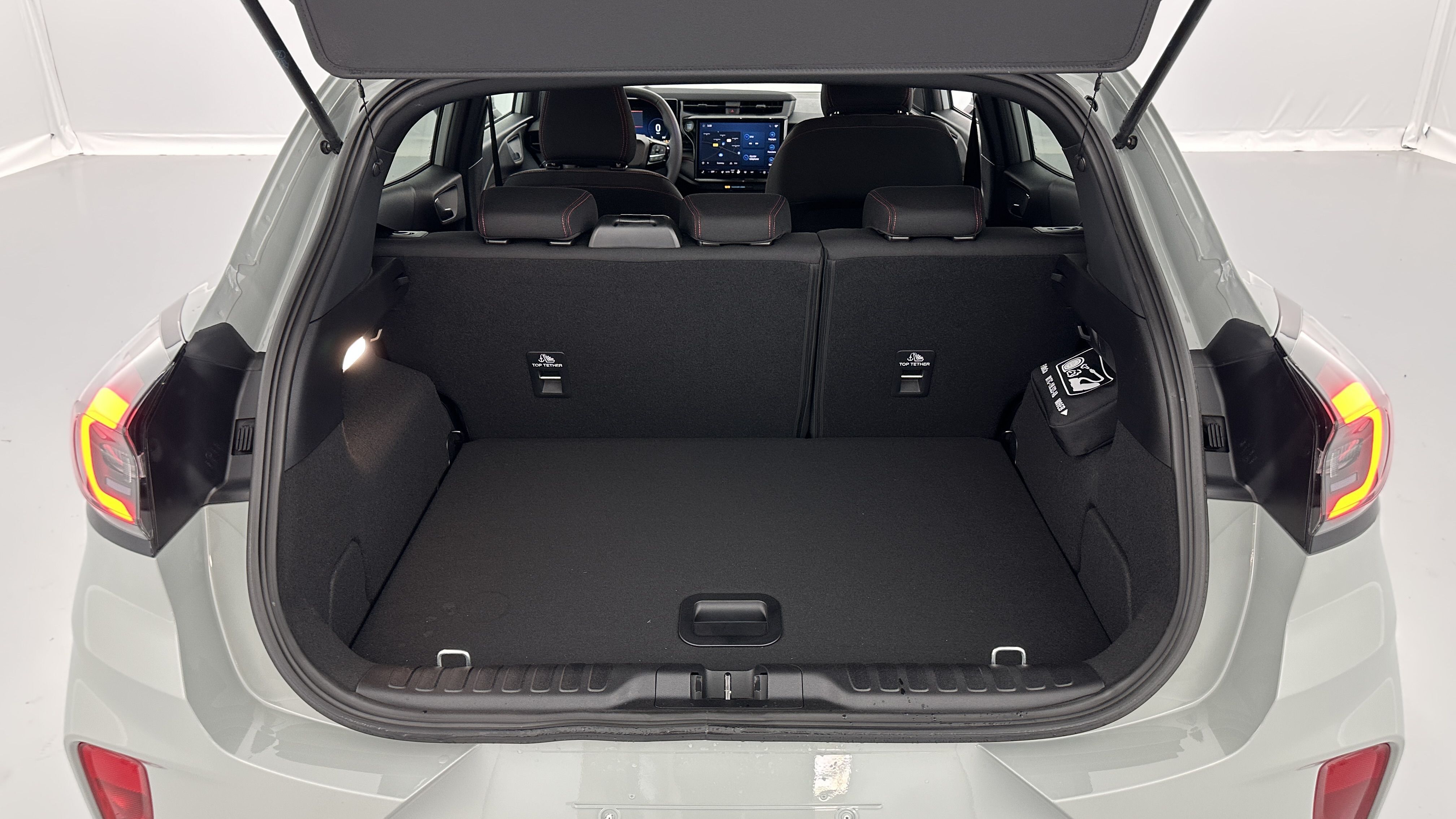 GLI00009880_p53 - FORD - PUMA - 2025 - photo 10