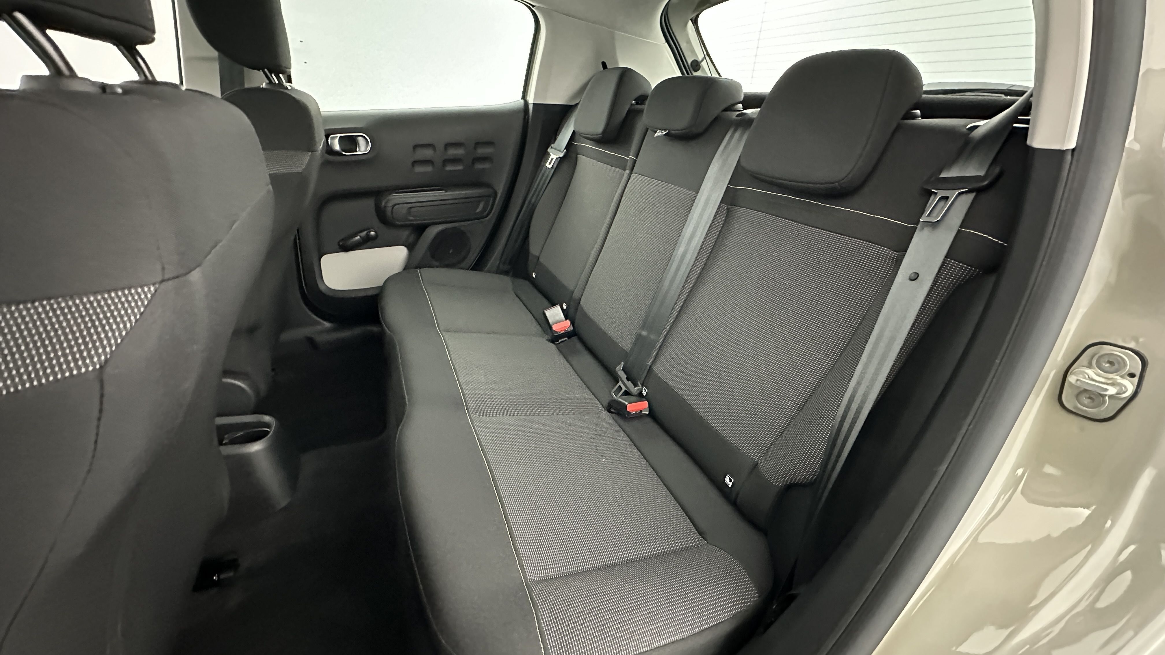 GLI00002494_p53 - CITROEN - C3 - 2023 - photo 9