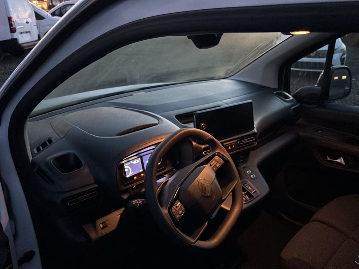 368912_p2 - CITROEN - BERLINGO - 2025 - photo 9