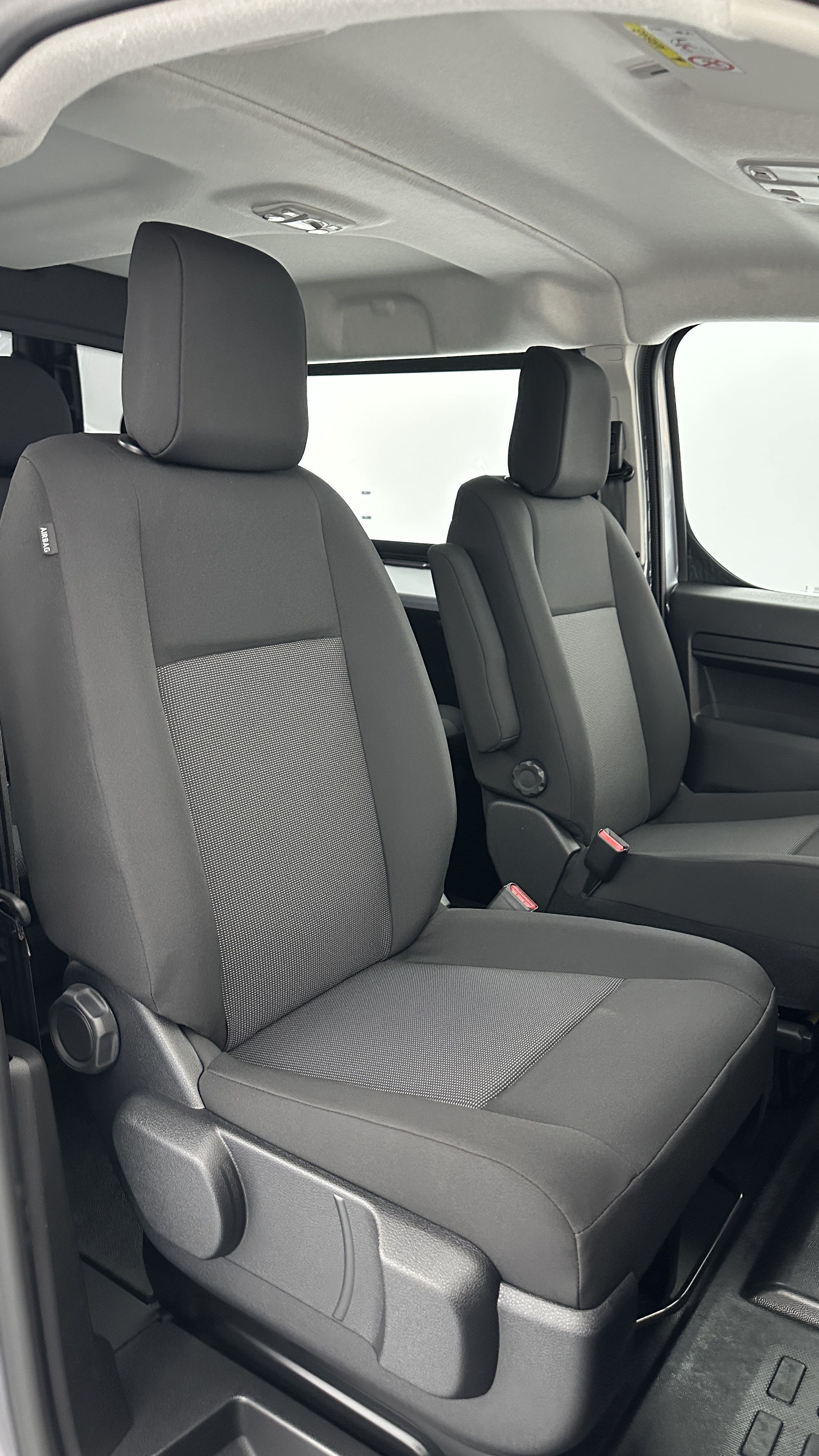 GLI00010621_p53 - PEUGEOT - EXPERT CA - 2025 - photo 13