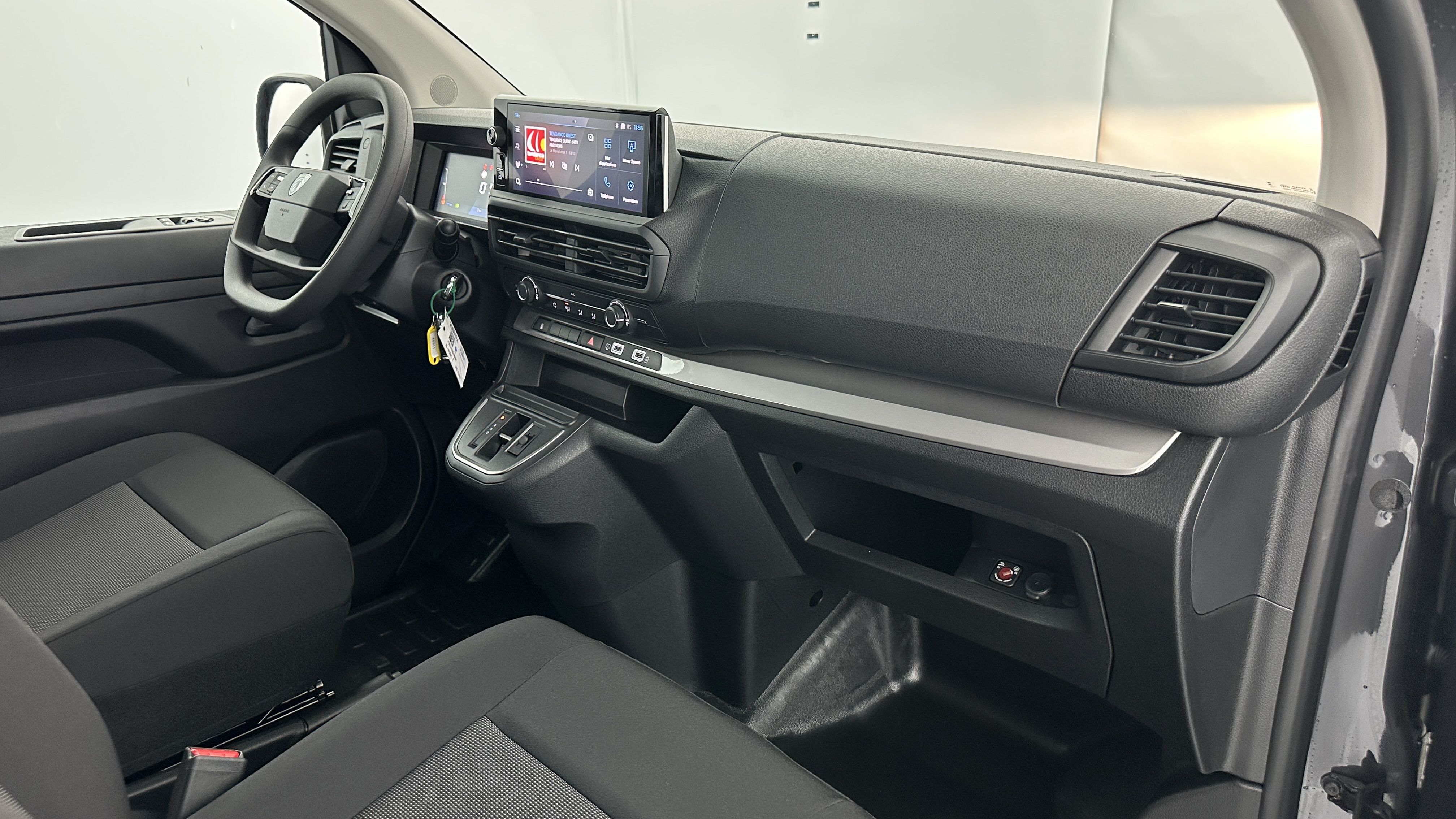 GLI00010613_p53 - PEUGEOT - EXPERT CA - 2025 - photo 7