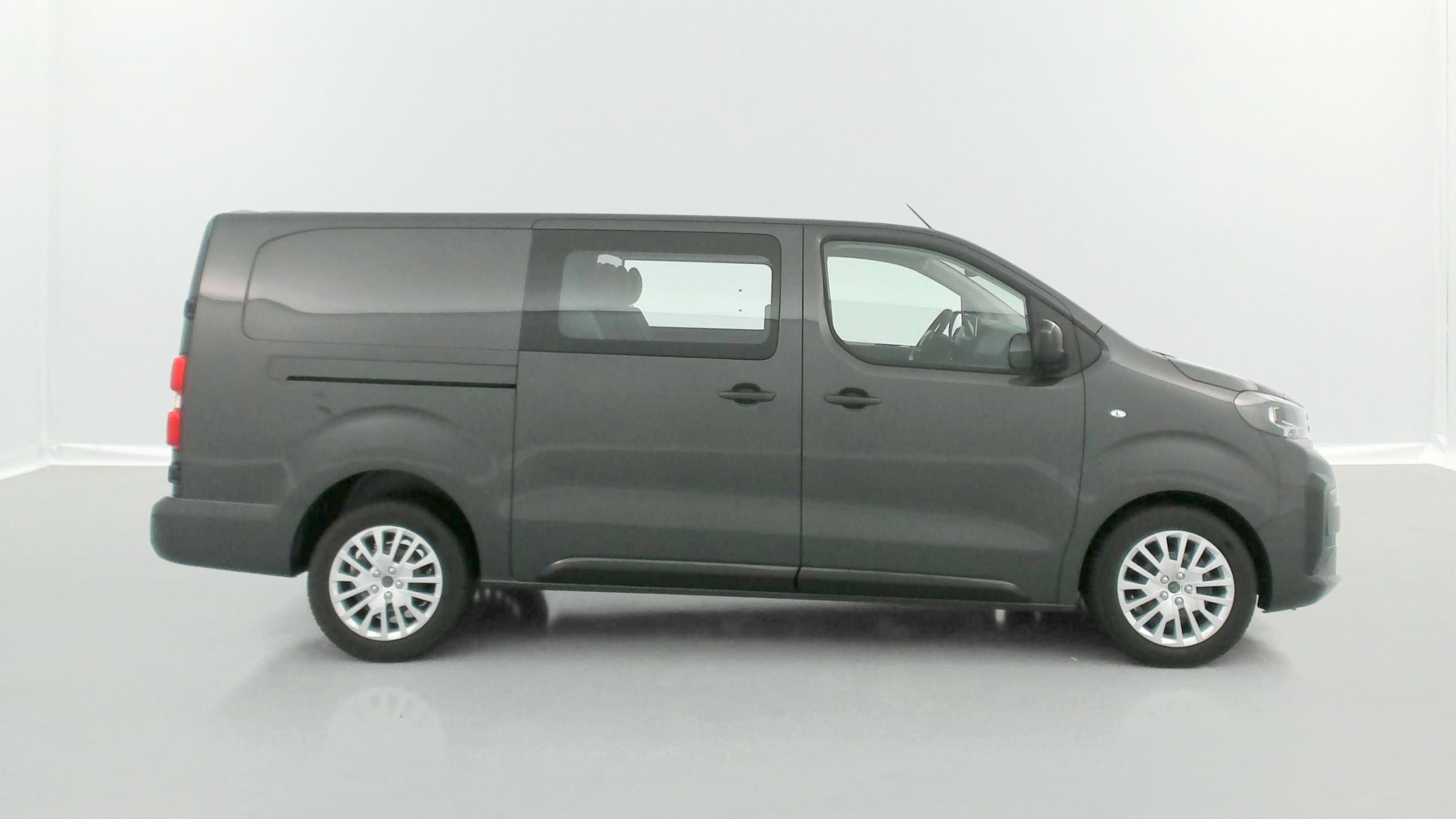 GLI00010613_p53 - PEUGEOT - EXPERT CA - 2025 - photo 19