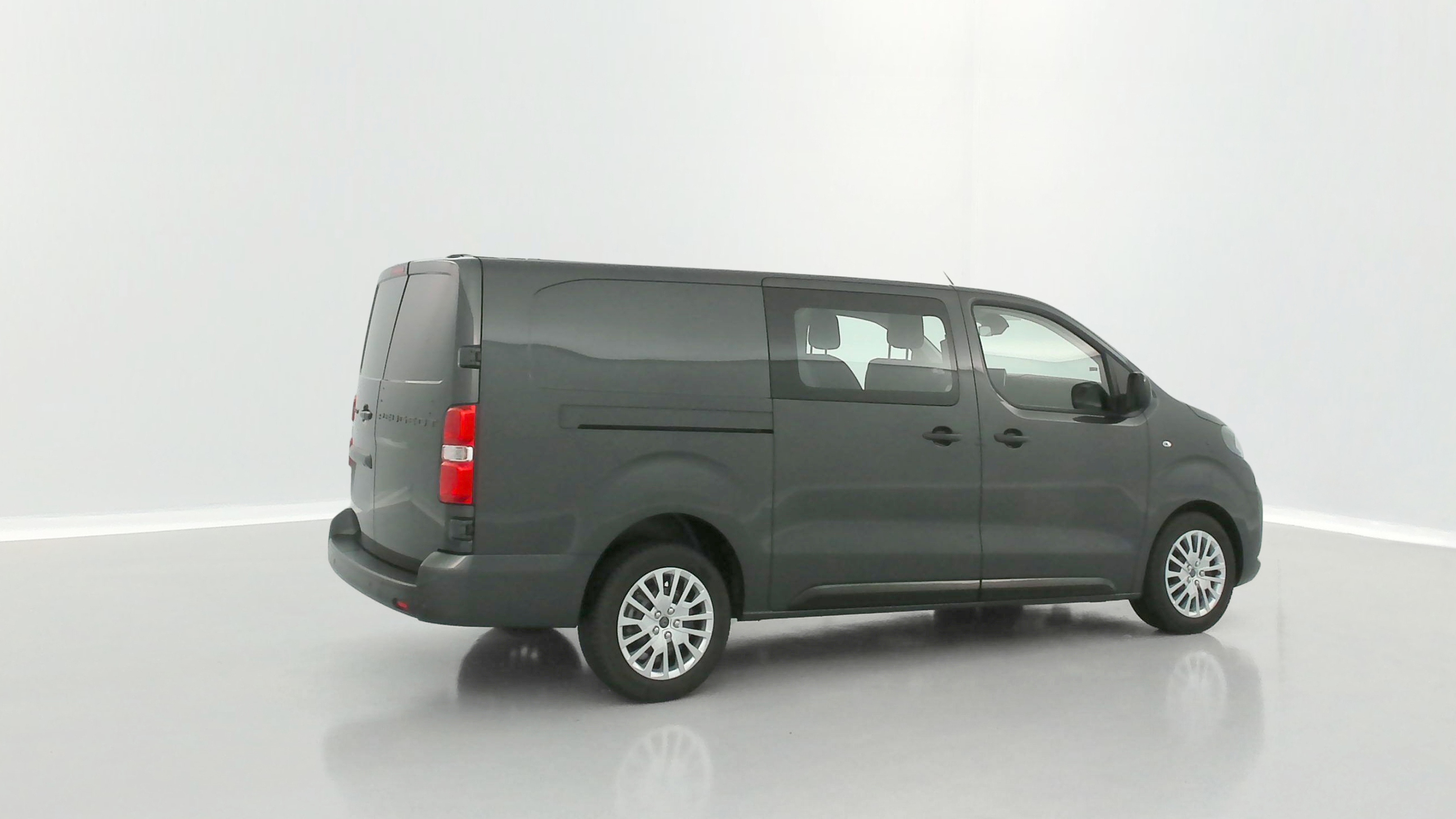 GLI00010612_p53 - PEUGEOT - EXPERT CA - 2025 - photo 22